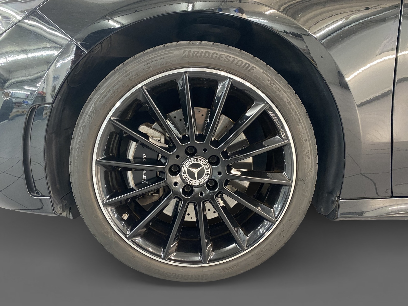MERCEDES-BENZ B 250 e AMG Line-image-6