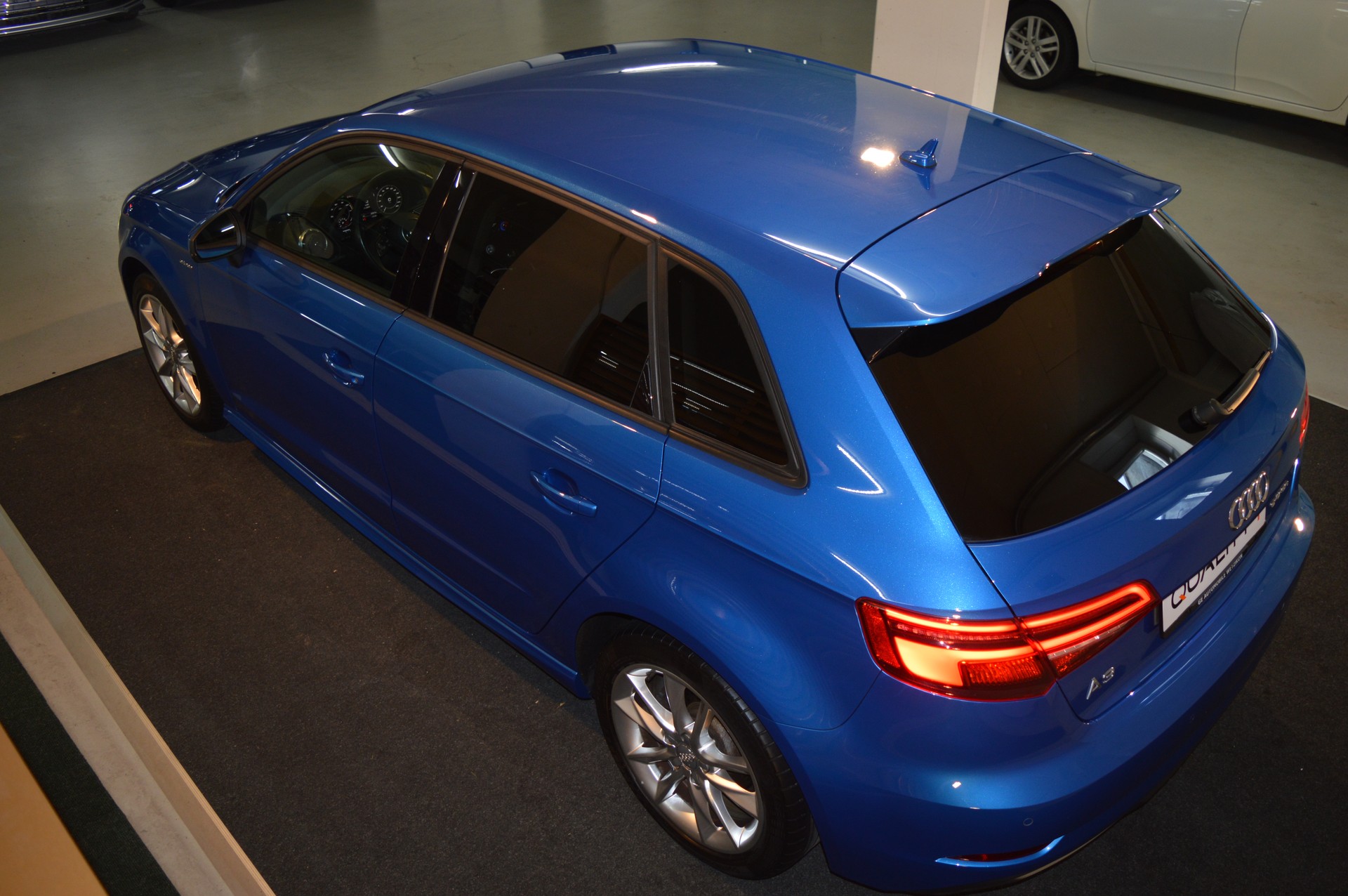 AUDI A3 Sportback 1.4 e-tron Sport S-tronic-image-7