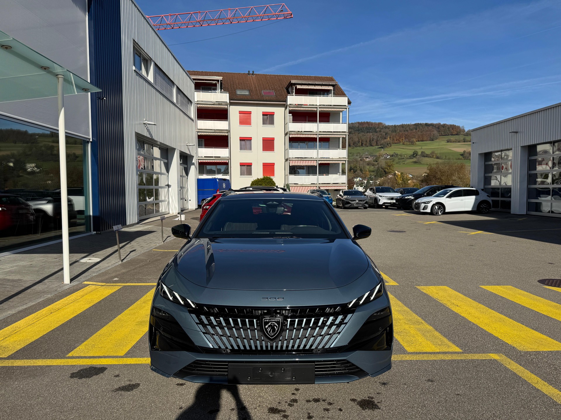 PEUGEOT 308 SW 1.2 Hybrid GT-image-6