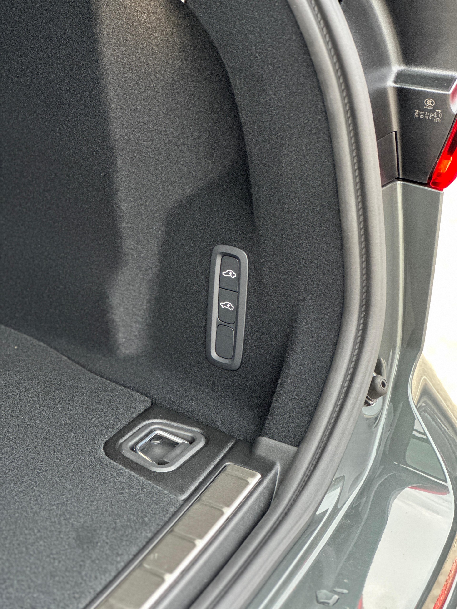 VOLVO XC60 2.0 T8 TE Ultra Bright eAWD-image-20