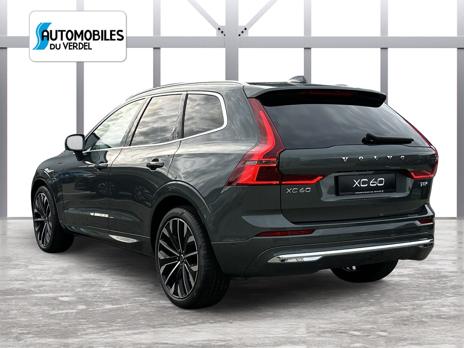 VOLVO XC60 2.0 T8 TE Ultra Bright eAWD-image-2
