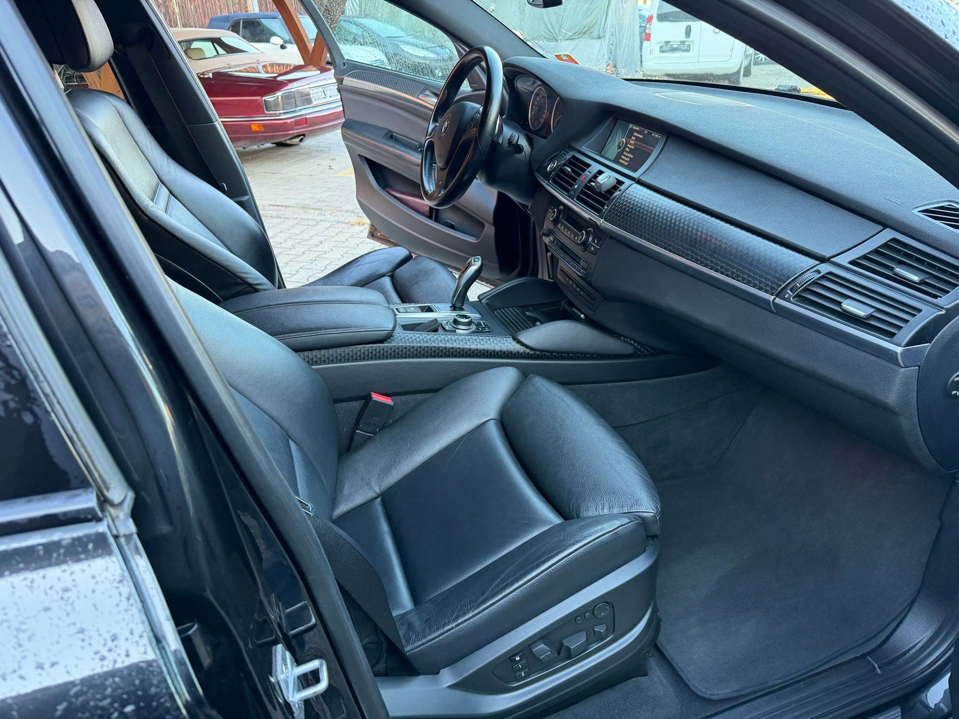 BMW X6 xDrive 40d Steptronic-image-9