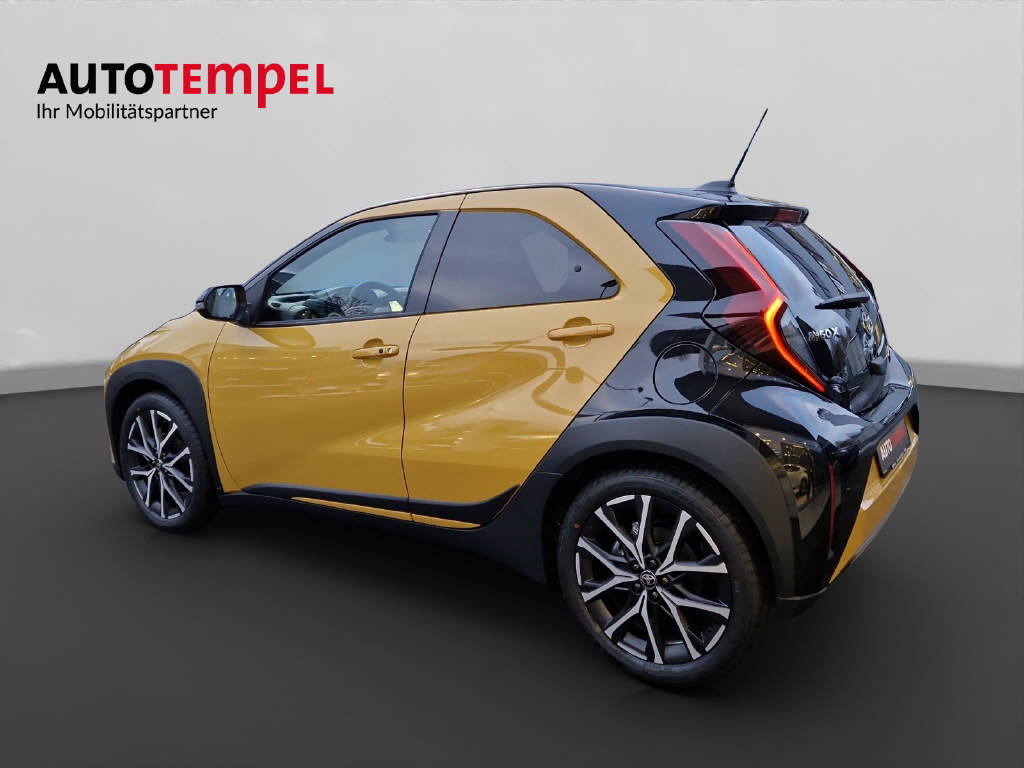 TOYOTA Aygo X 1.5 VVT-i HSD GR Sport 48143/000-image-2