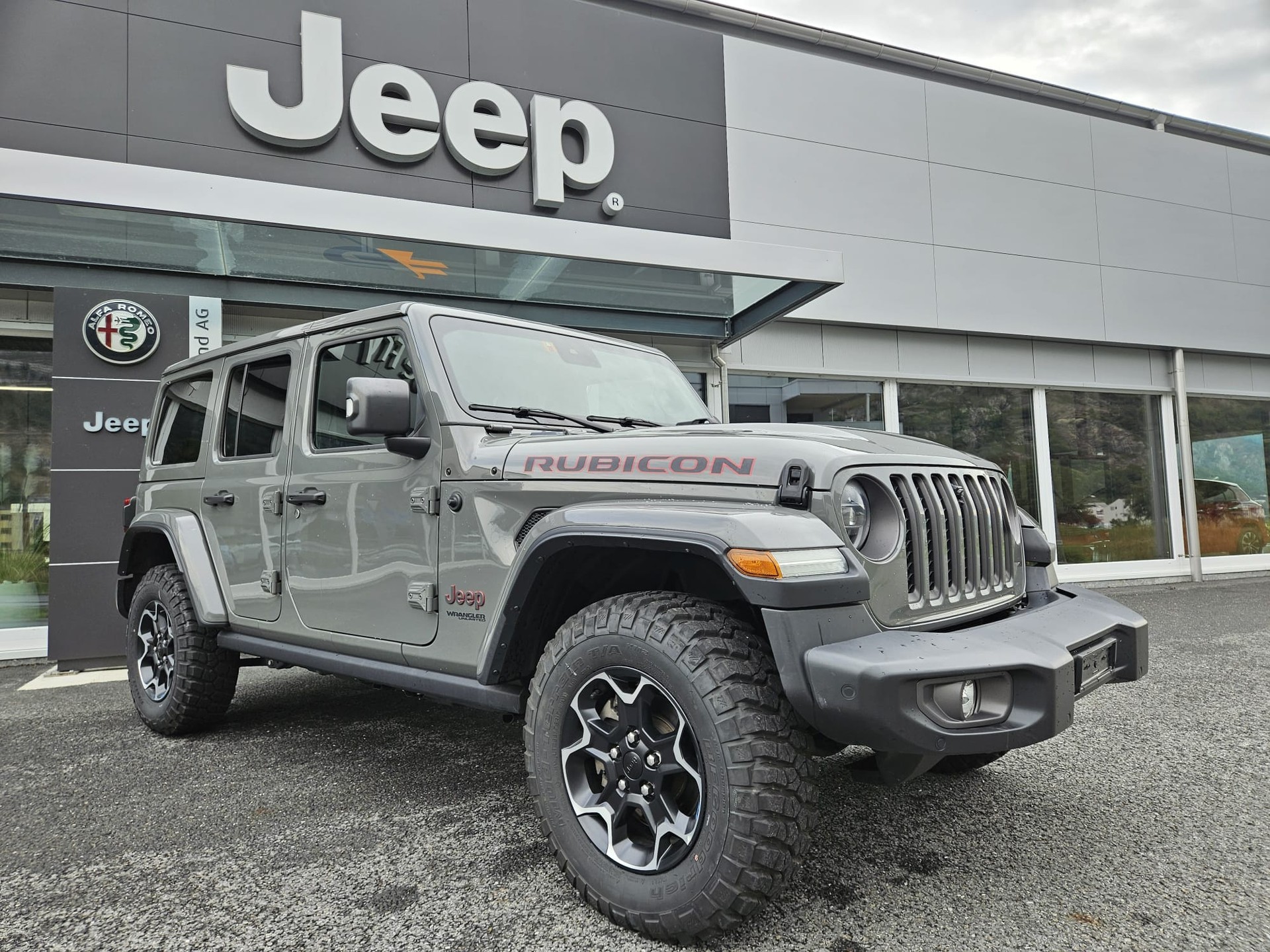 JEEP Wrangler 2.0 Unlimited Rubicon Automatic-image-6