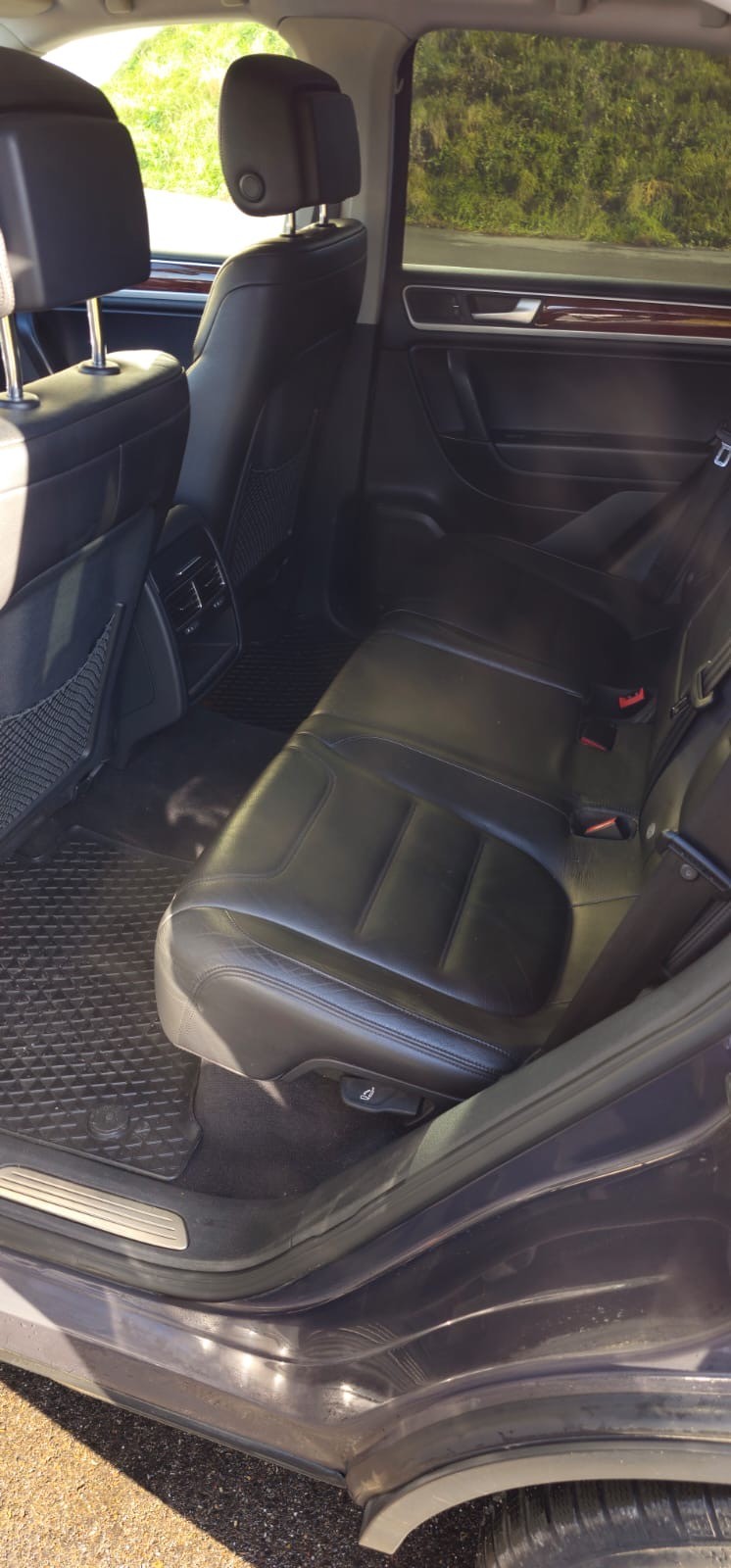 VW Touareg 3.0 TSI Hybrid Tiptronic-image-5