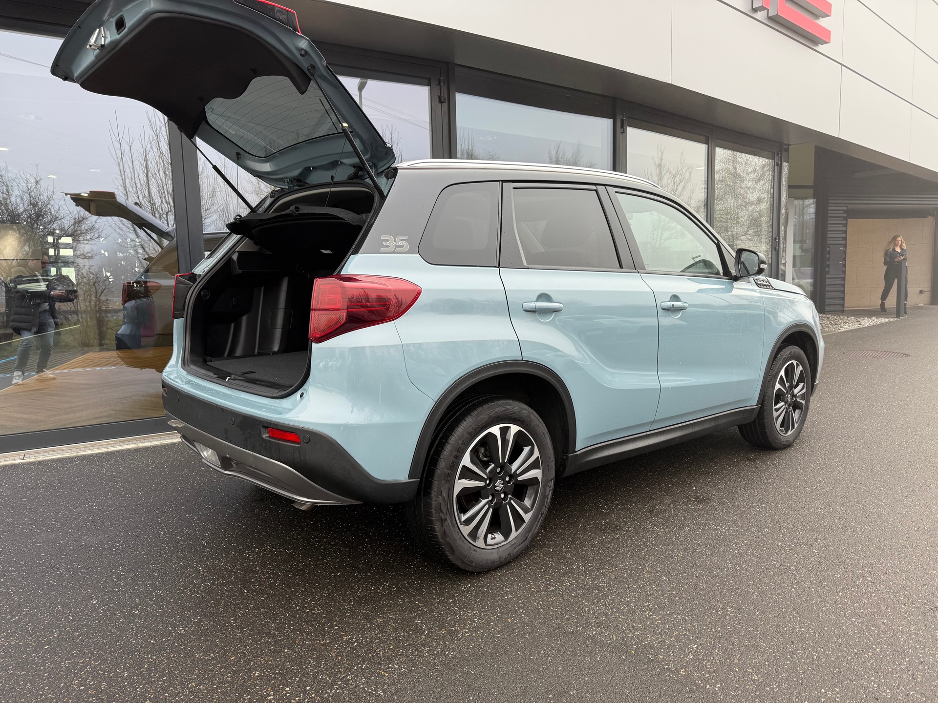 SUZUKI Vitara 1.5 Hybrid Edition 35 Top 4x4 AGS-image-2