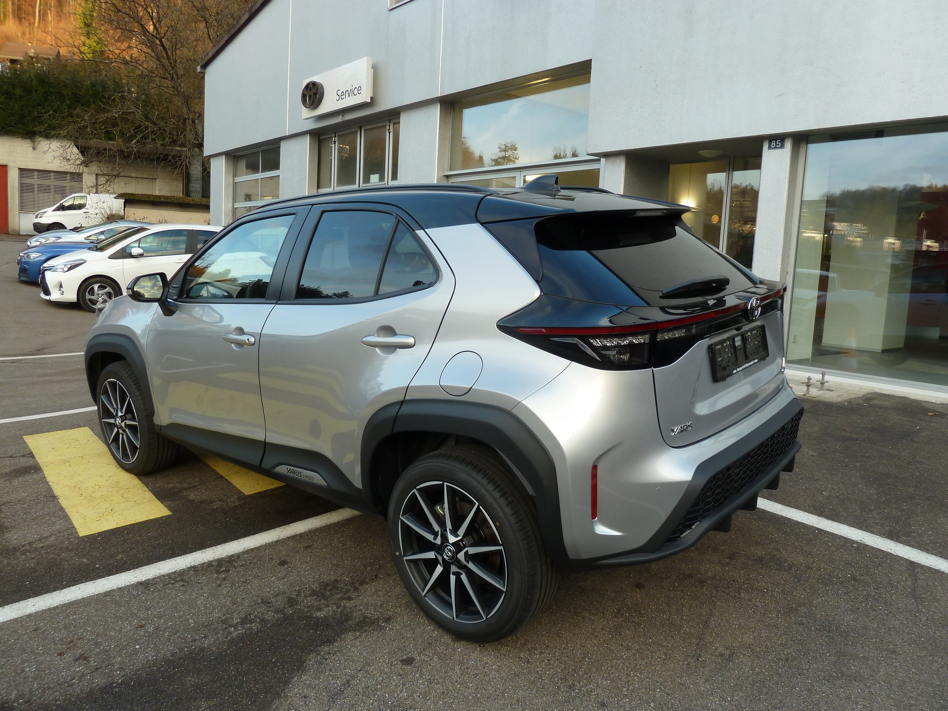 TOYOTA Yaris Cross 1.5 GR Sport e-CVT-showroom-element-3
