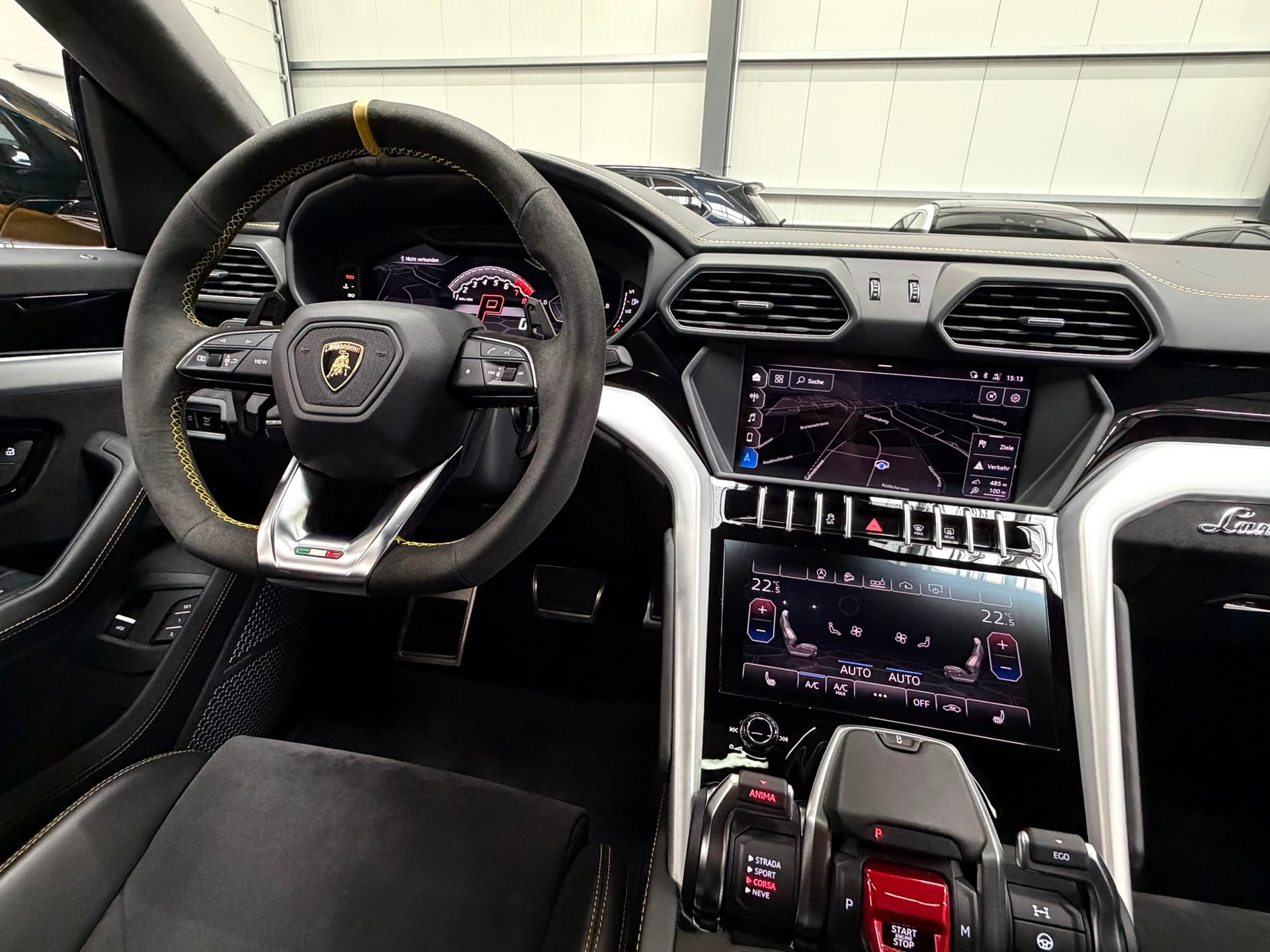 LAMBORGHINI Urus E-Gear-image-15