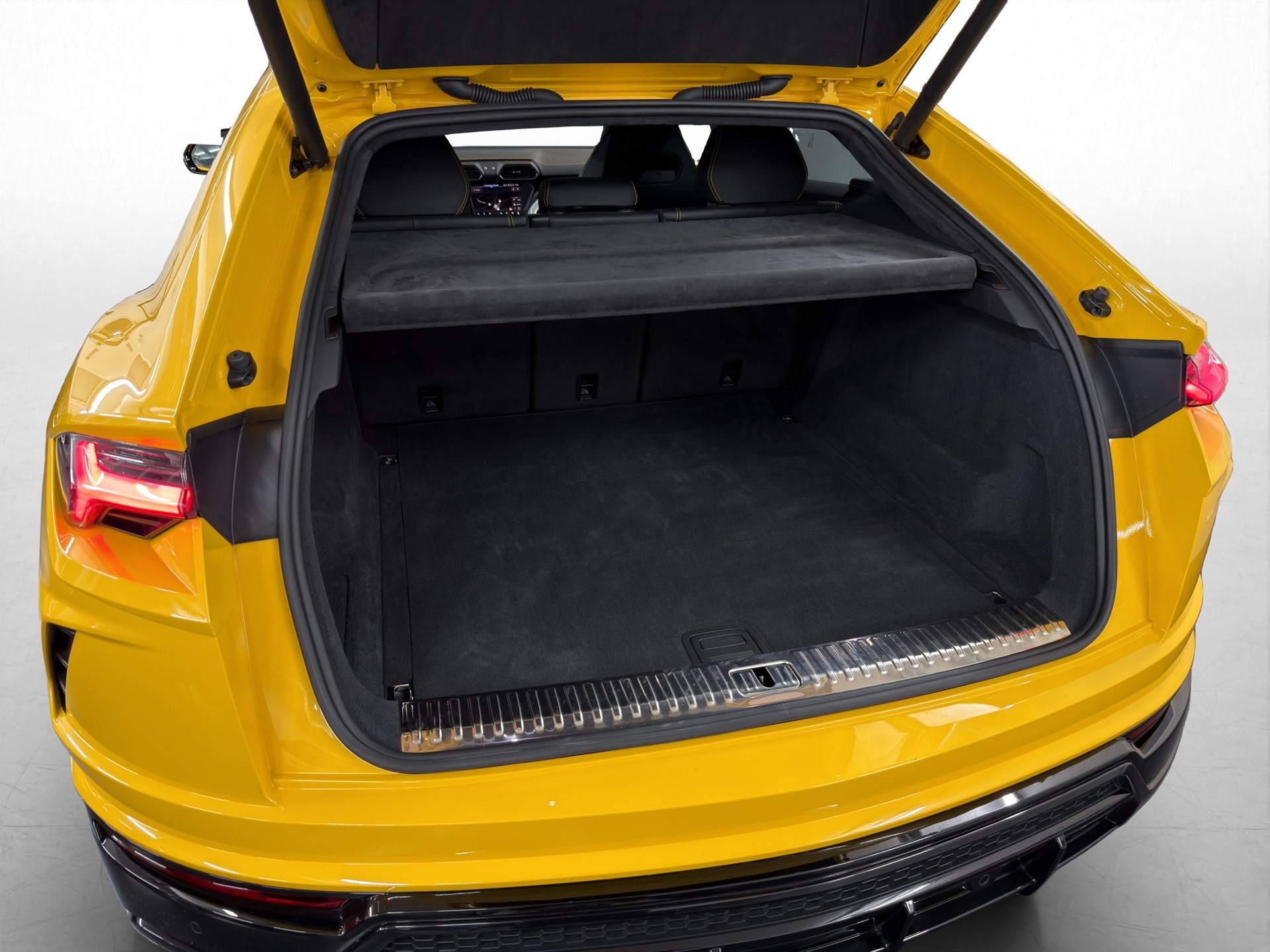 LAMBORGHINI Urus E-Gear-image-19