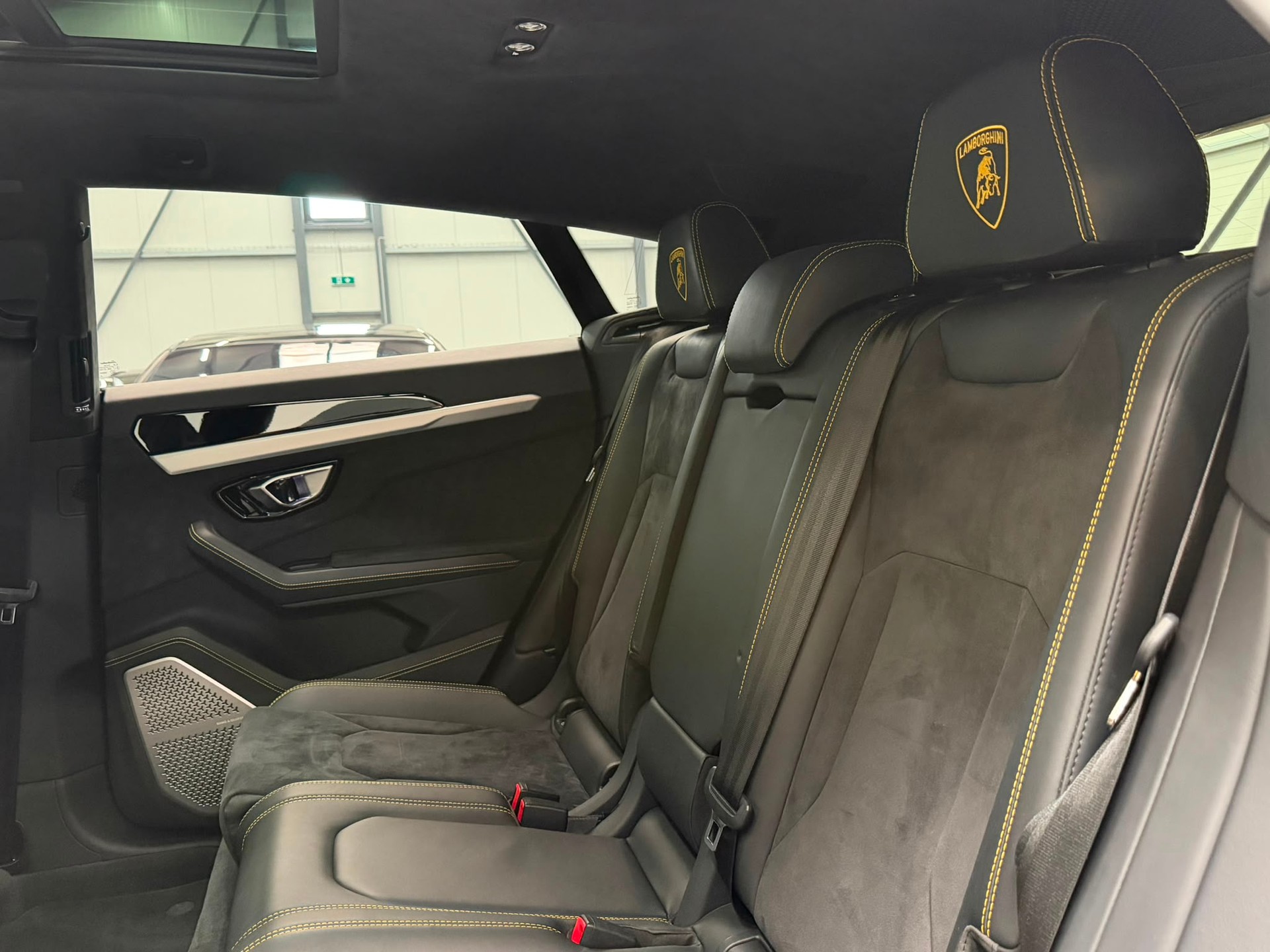 LAMBORGHINI Urus E-Gear-image-23
