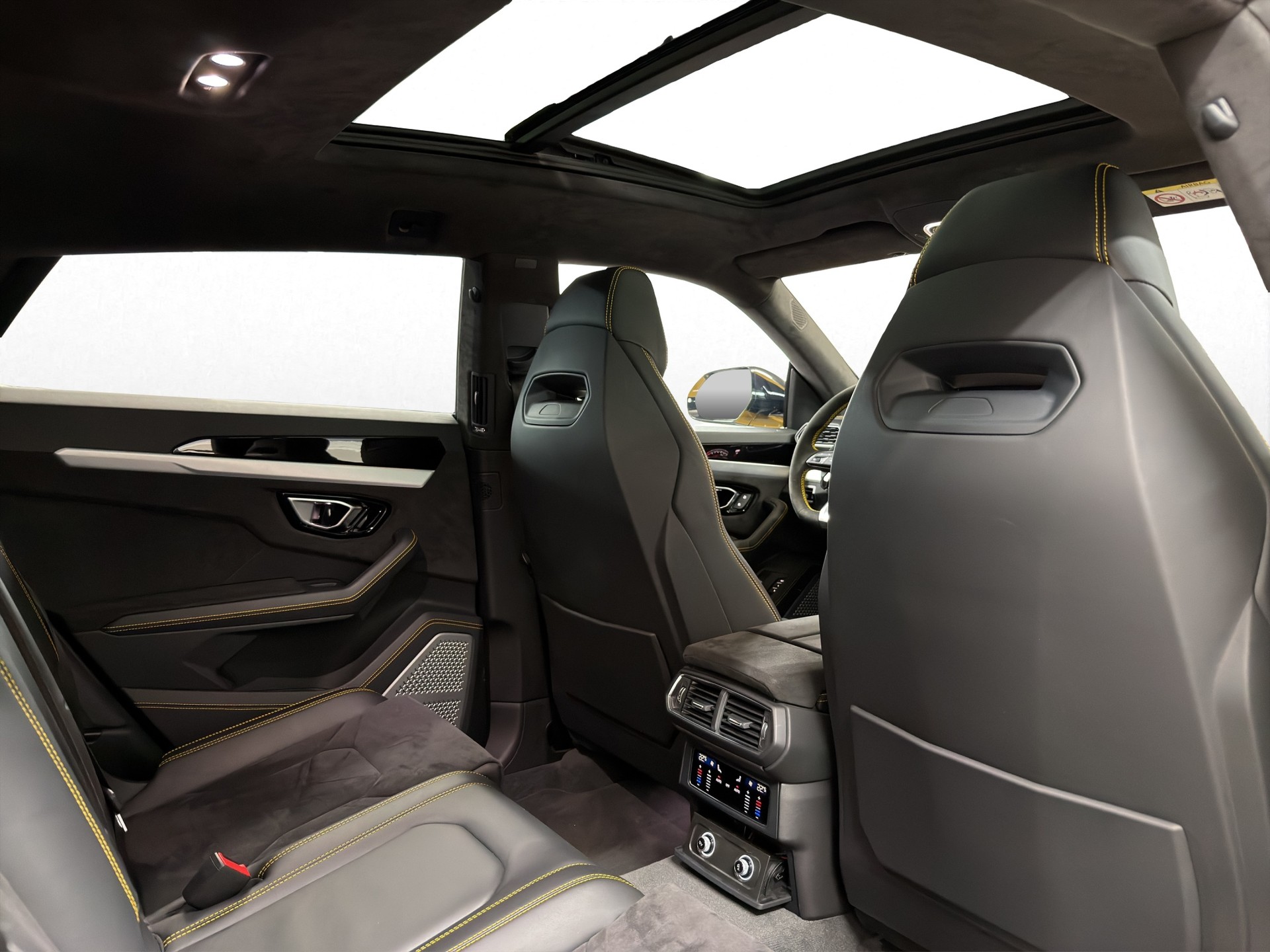 LAMBORGHINI Urus E-Gear-image-20