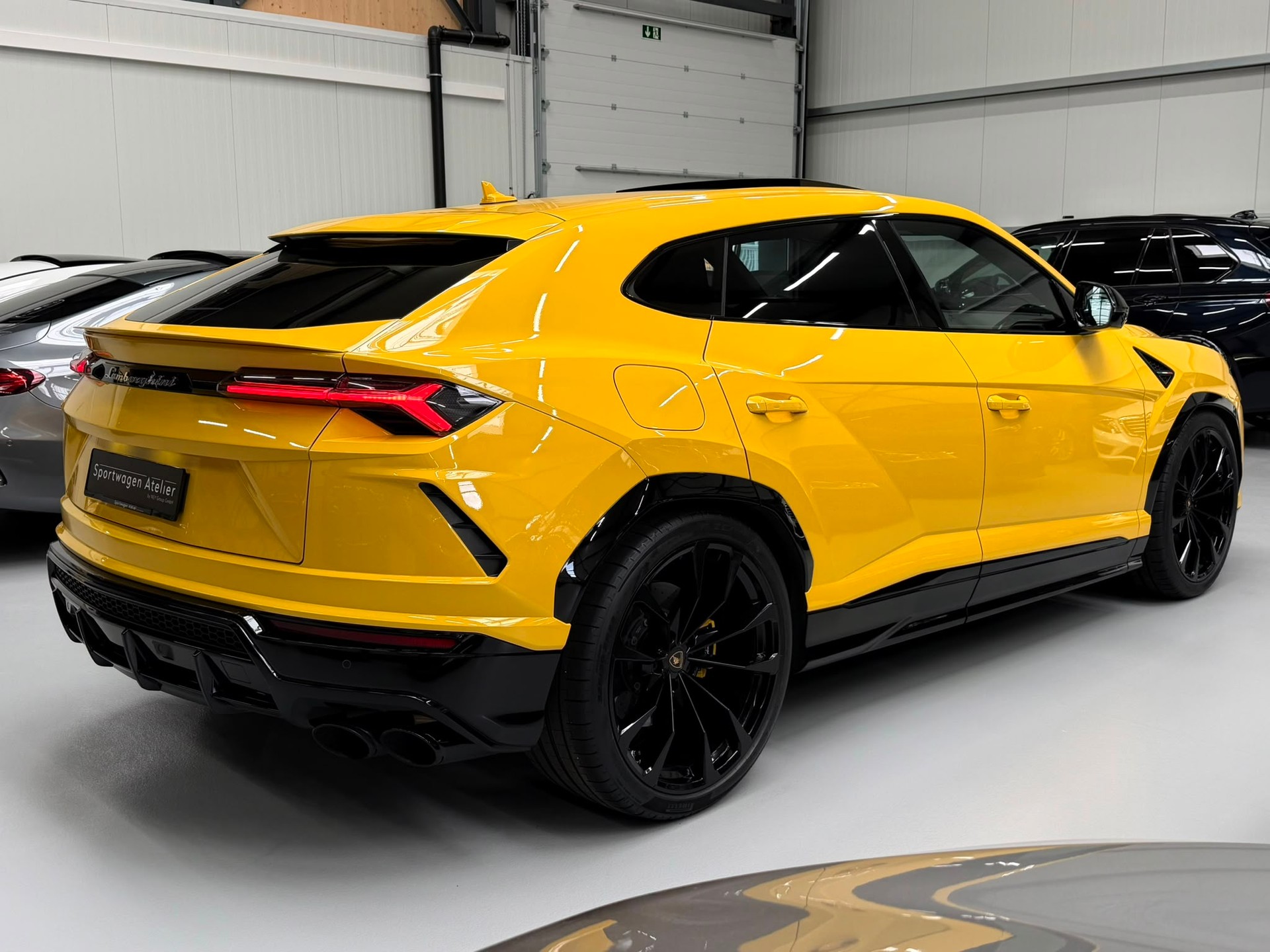 LAMBORGHINI Urus E-Gear-image-7