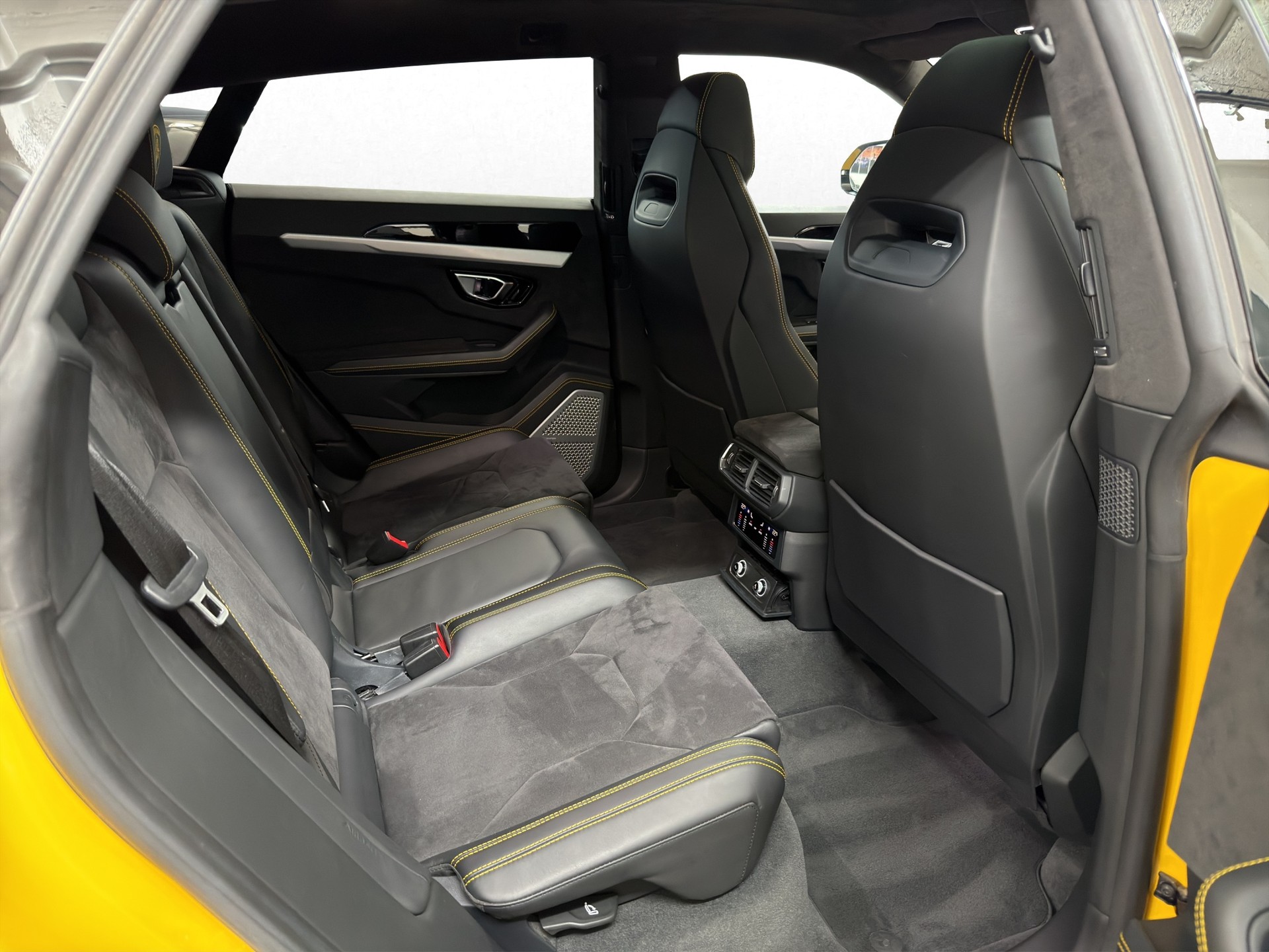 LAMBORGHINI Urus E-Gear-image-21