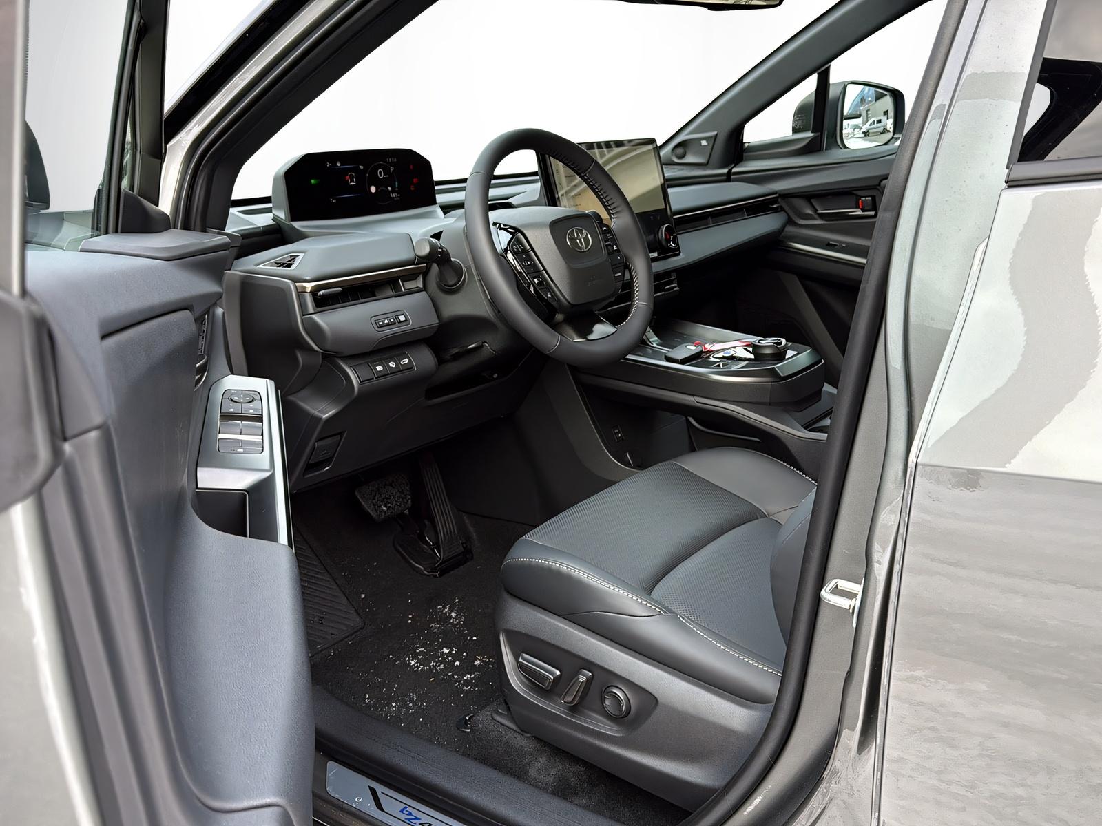 TOYOTA bZ4X Premium AWD-image-6