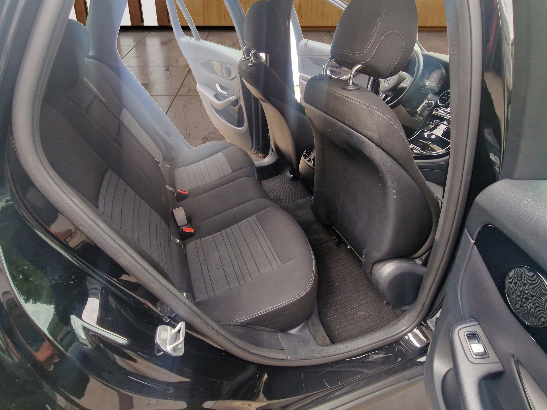 MERCEDES-BENZ GLC 250 d Exclusive 4Matic 9G-Tronic-image-15