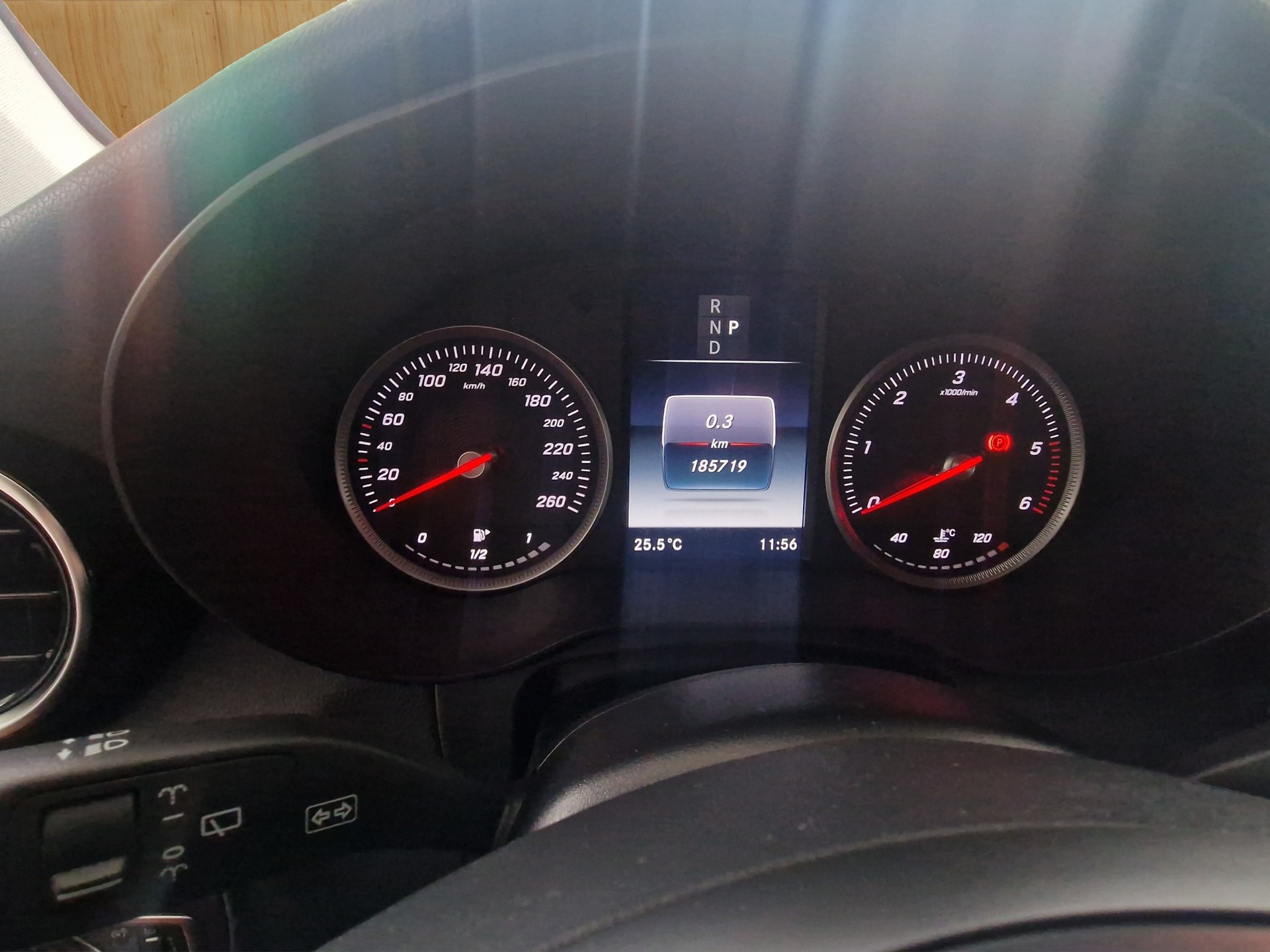 MERCEDES-BENZ GLC 250 d Exclusive 4Matic 9G-Tronic-image-14