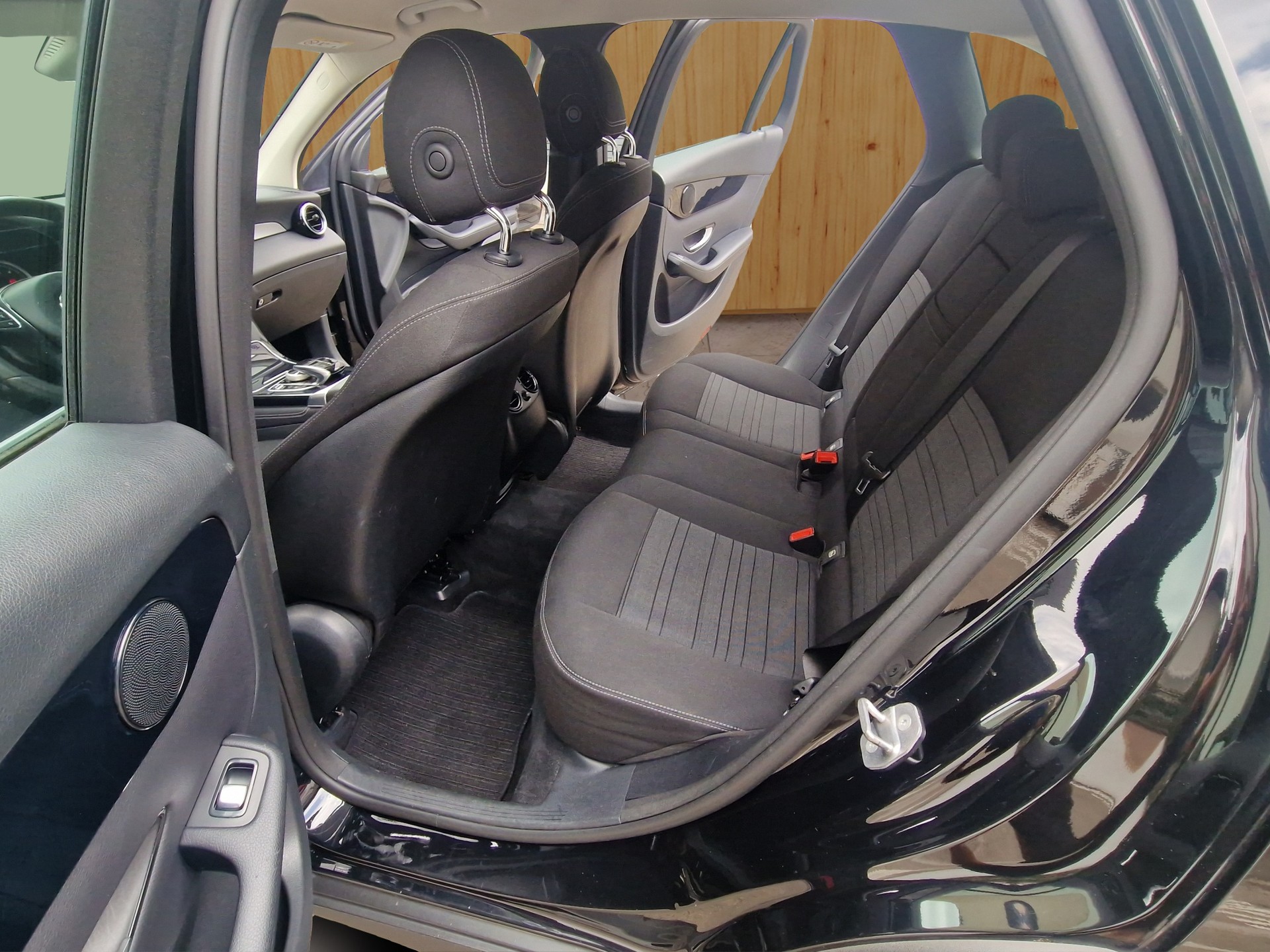 MERCEDES-BENZ GLC 250 d Exclusive 4Matic 9G-Tronic-image-13
