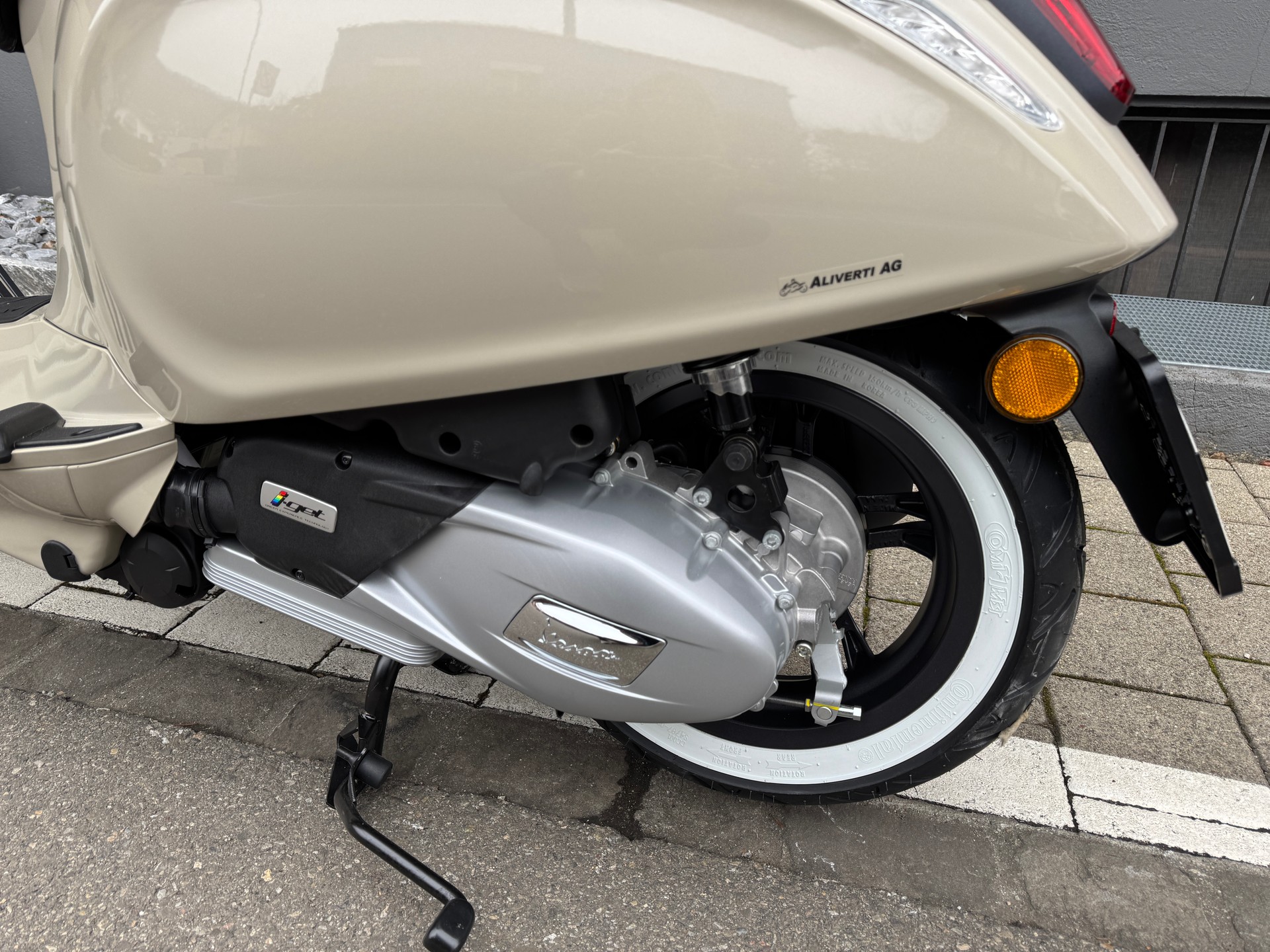 PIAGGIO Vespa 125 Primavera Sport Euro 5+-image-13