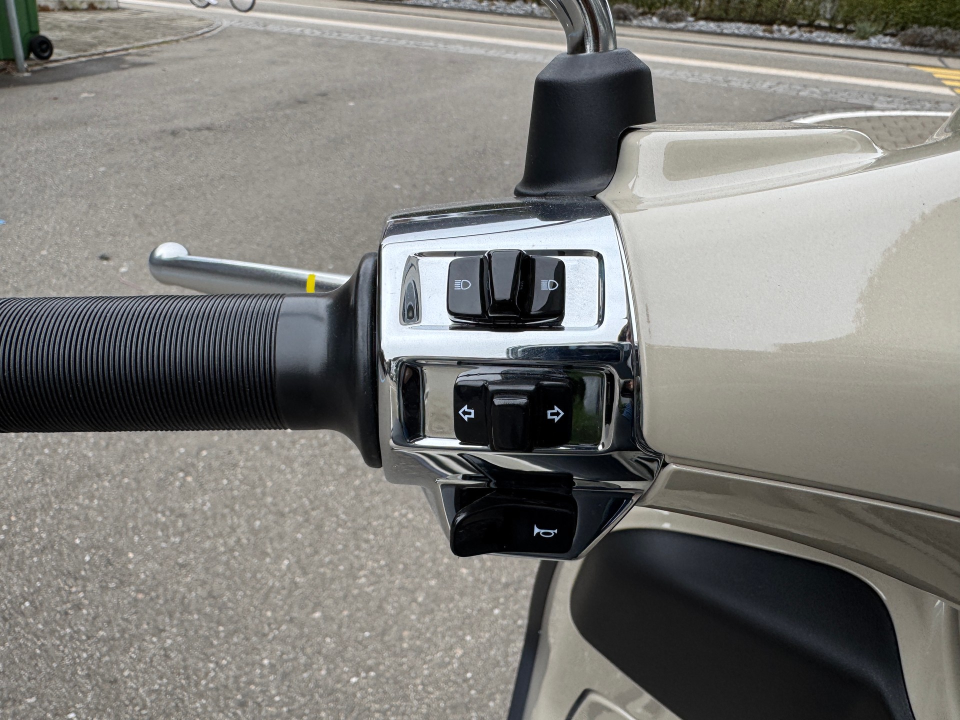 PIAGGIO Vespa 125 Primavera Sport Euro 5+-image-6