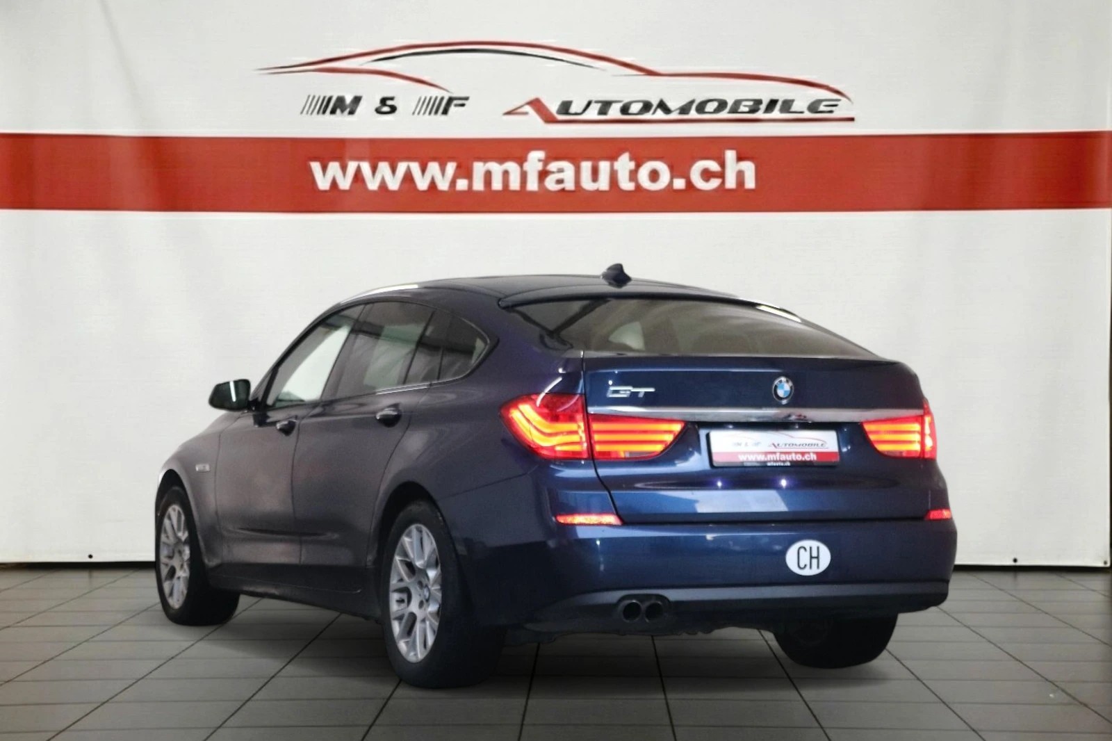 BMW 530d xDrive Gran Turismo-showroom-element-2
