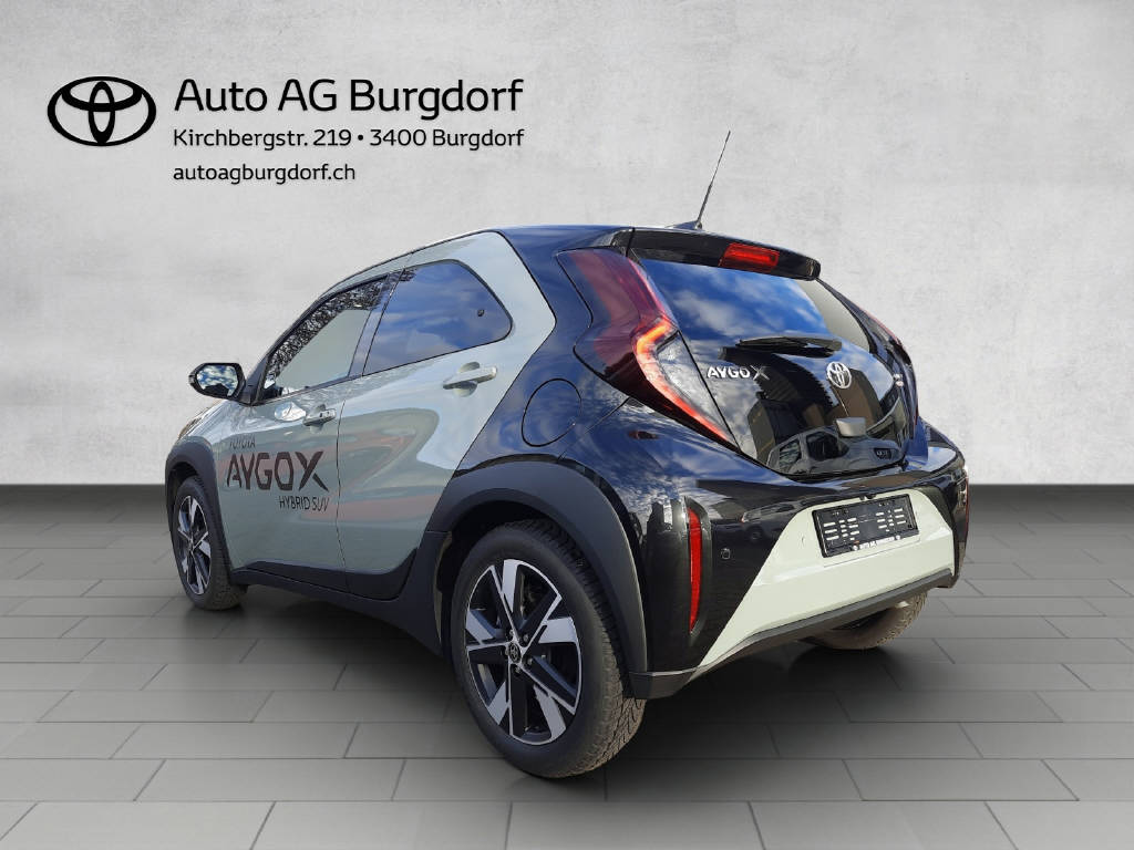 TOYOTA Aygo X 1.5 VVT-i HSD Trend-image-2