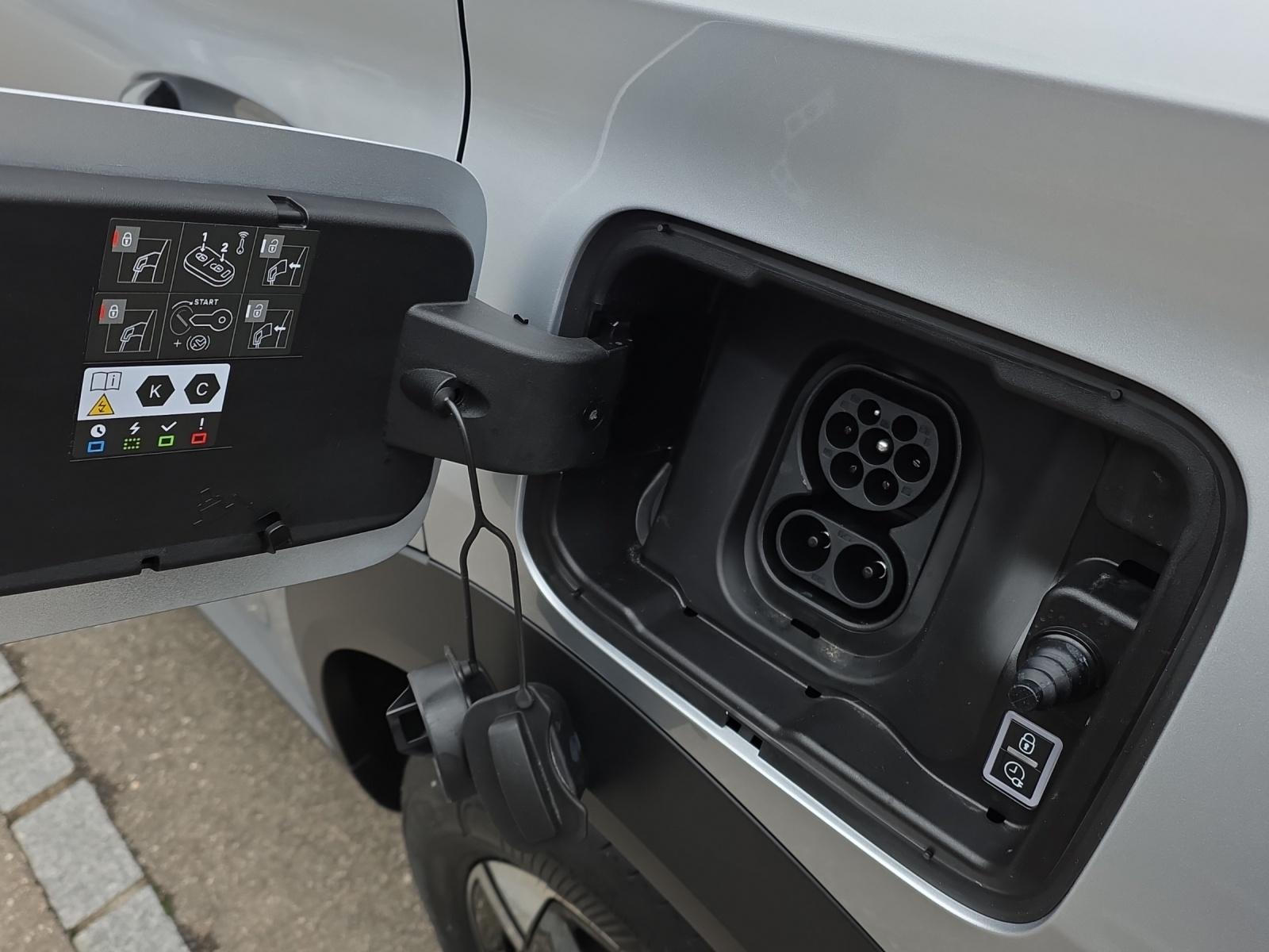 OPEL Frontera-e long range 54 kWh GS-image-17