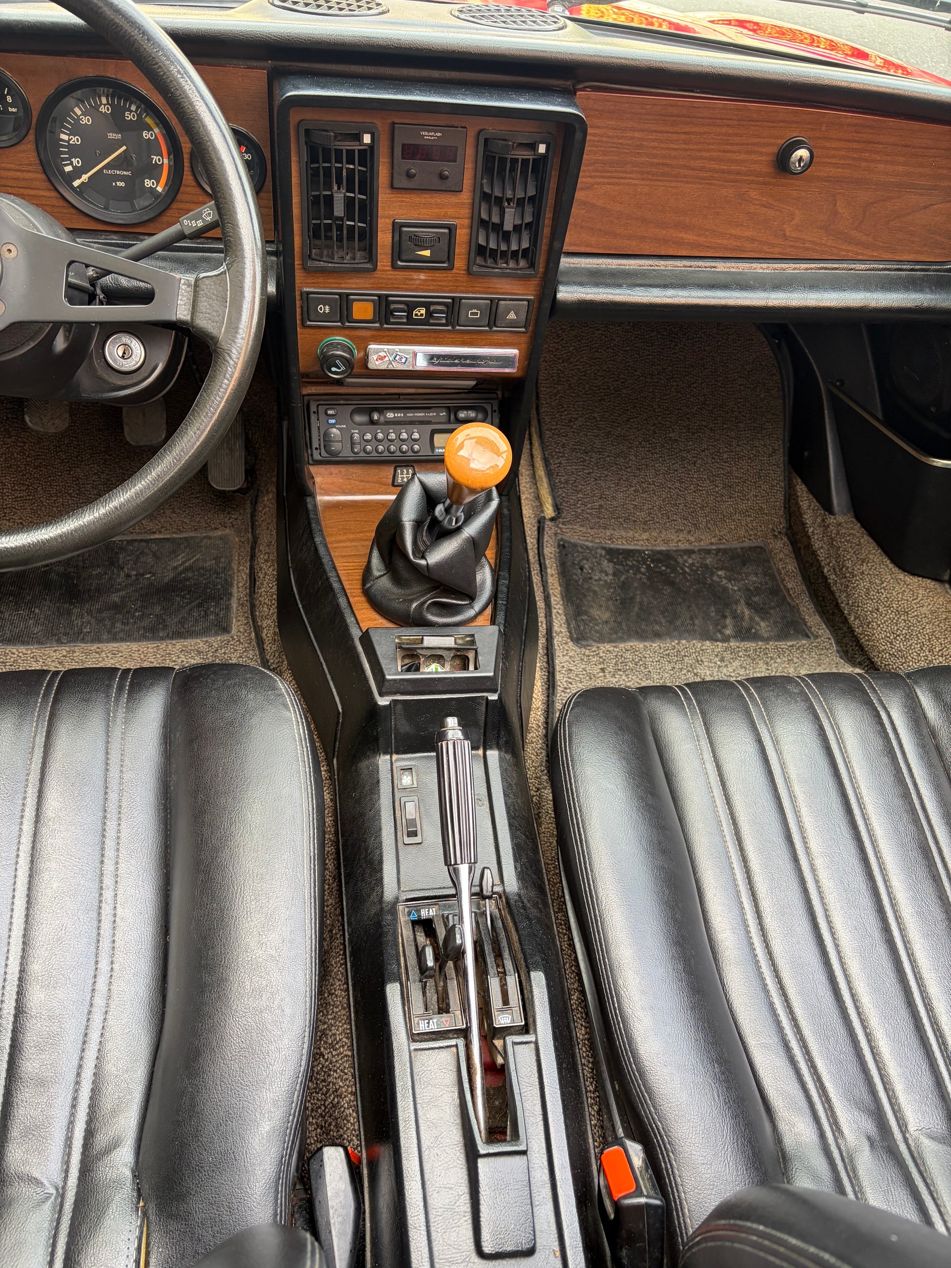 FIAT Spider 124 DS Europa 2.0 i.e.-image-9