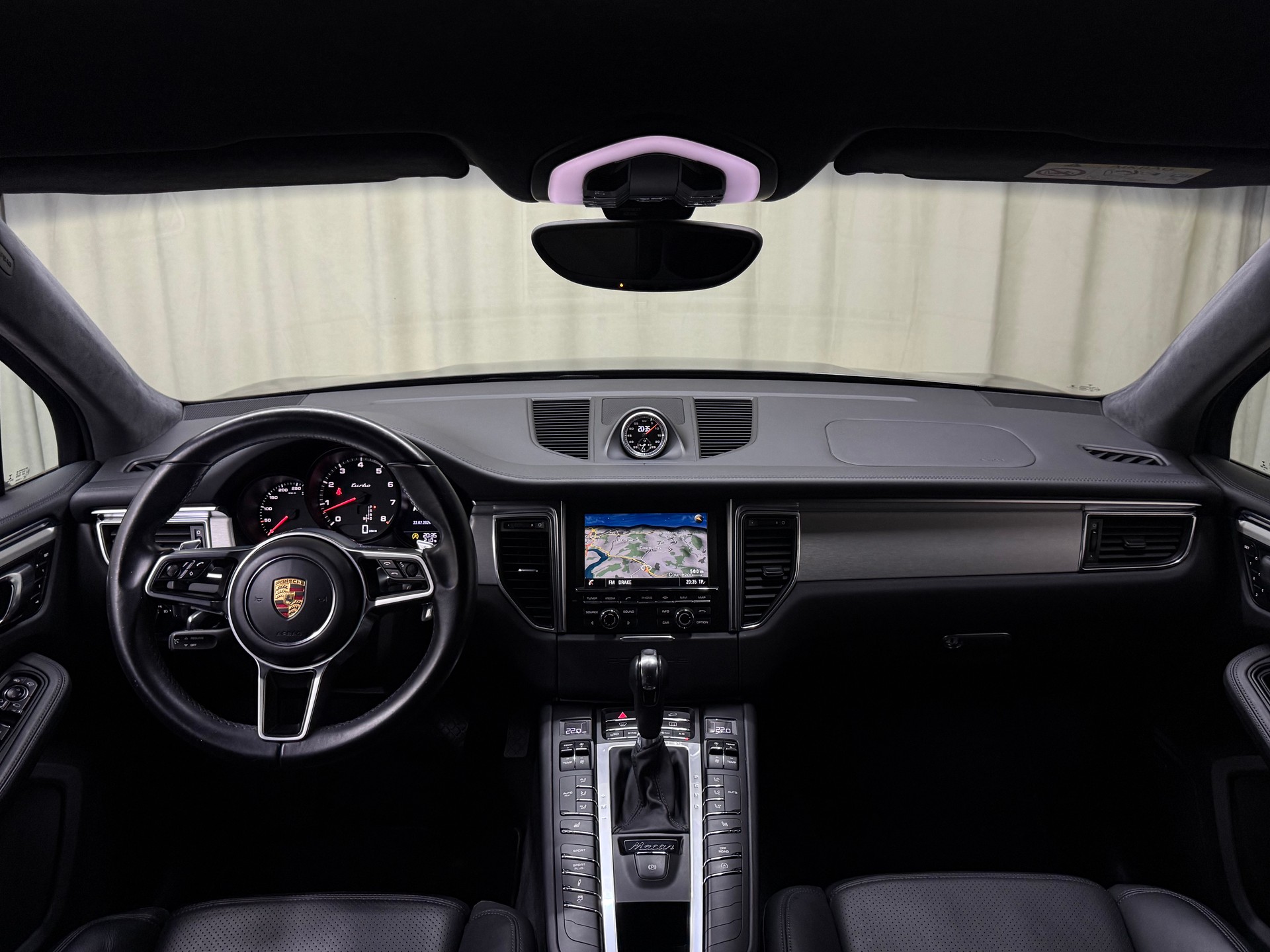 PORSCHE Macan Turbo PDK-image-7