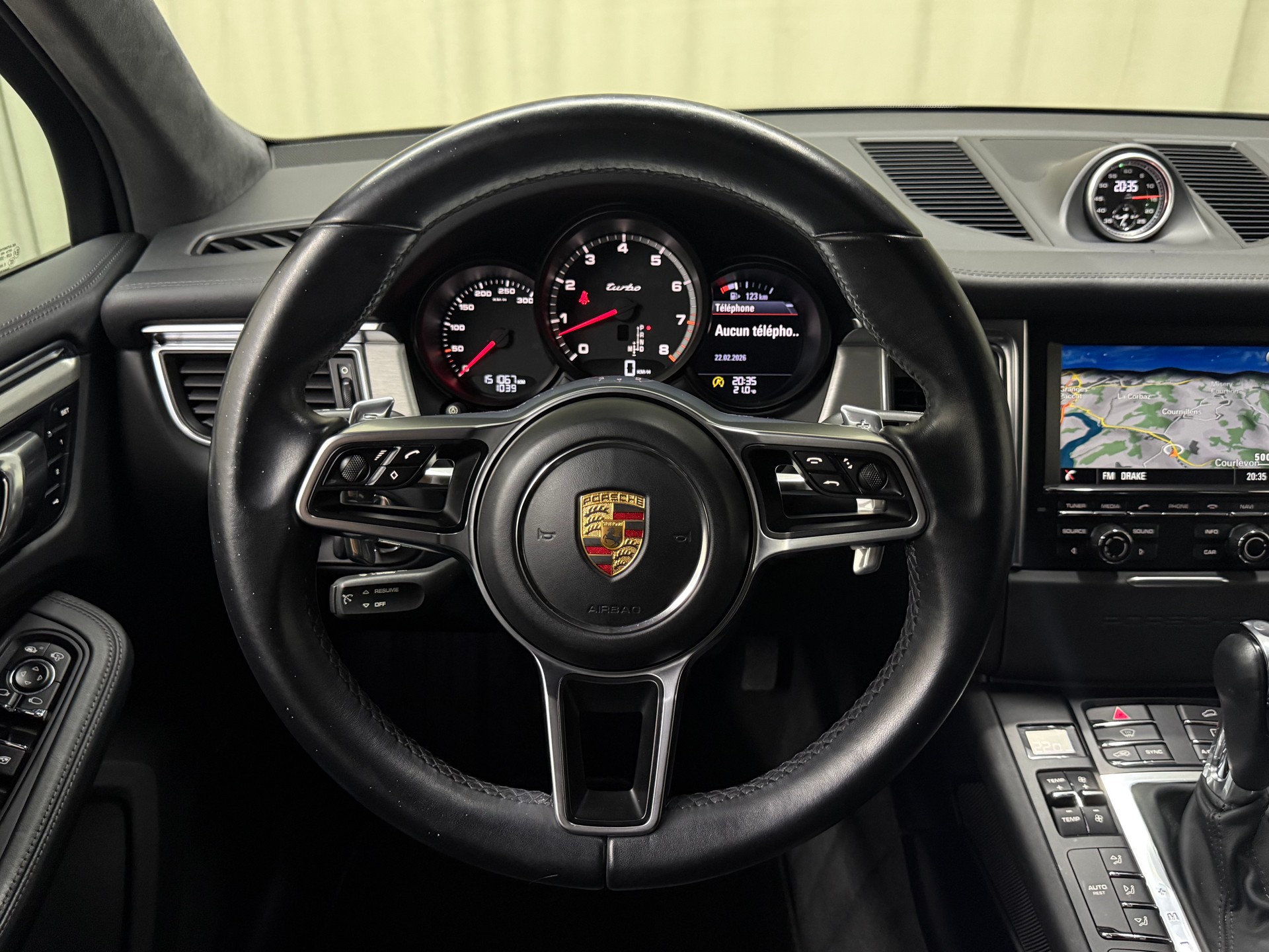 PORSCHE Macan Turbo PDK-image-10