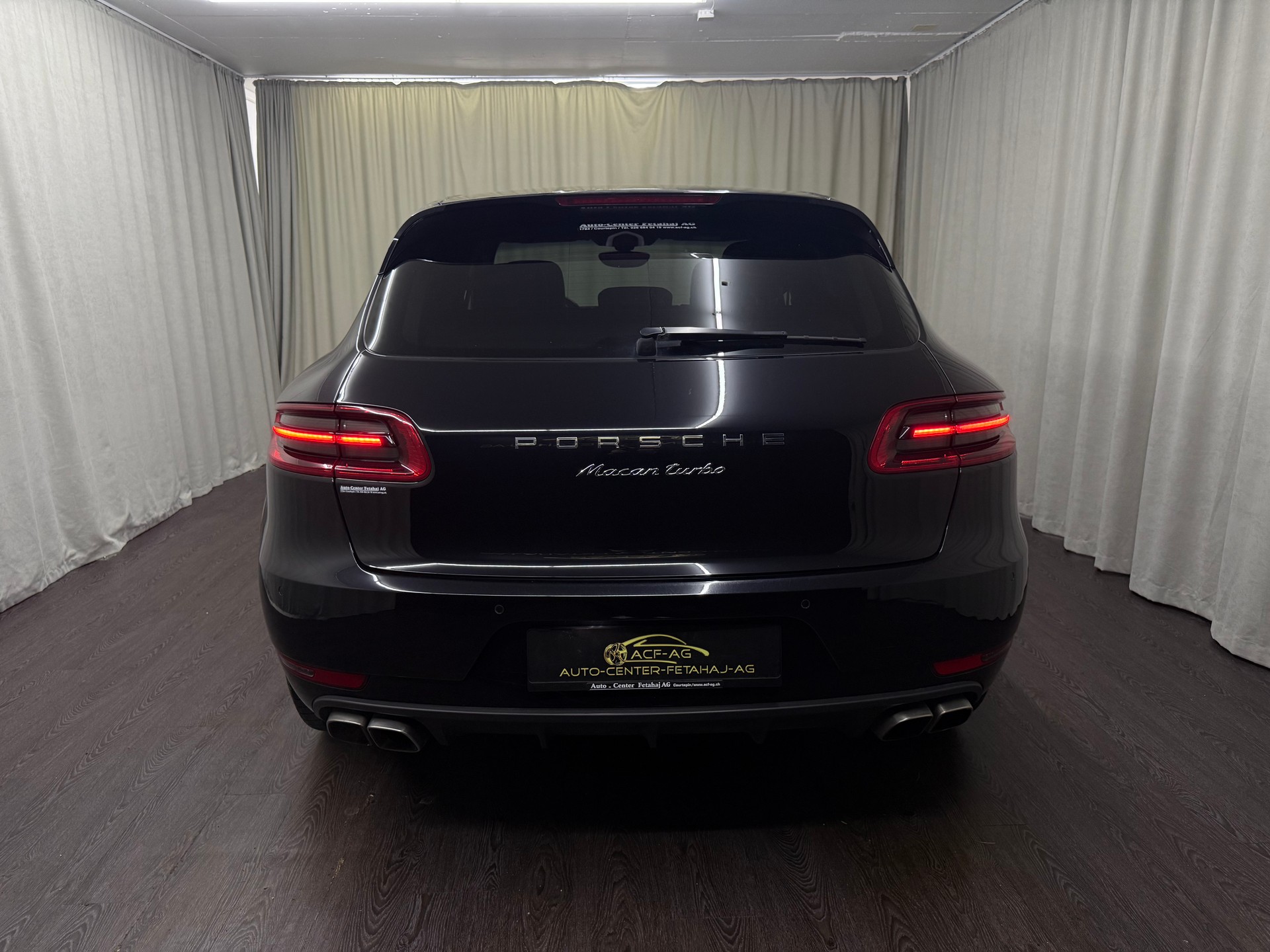 PORSCHE Macan Turbo PDK-image-4