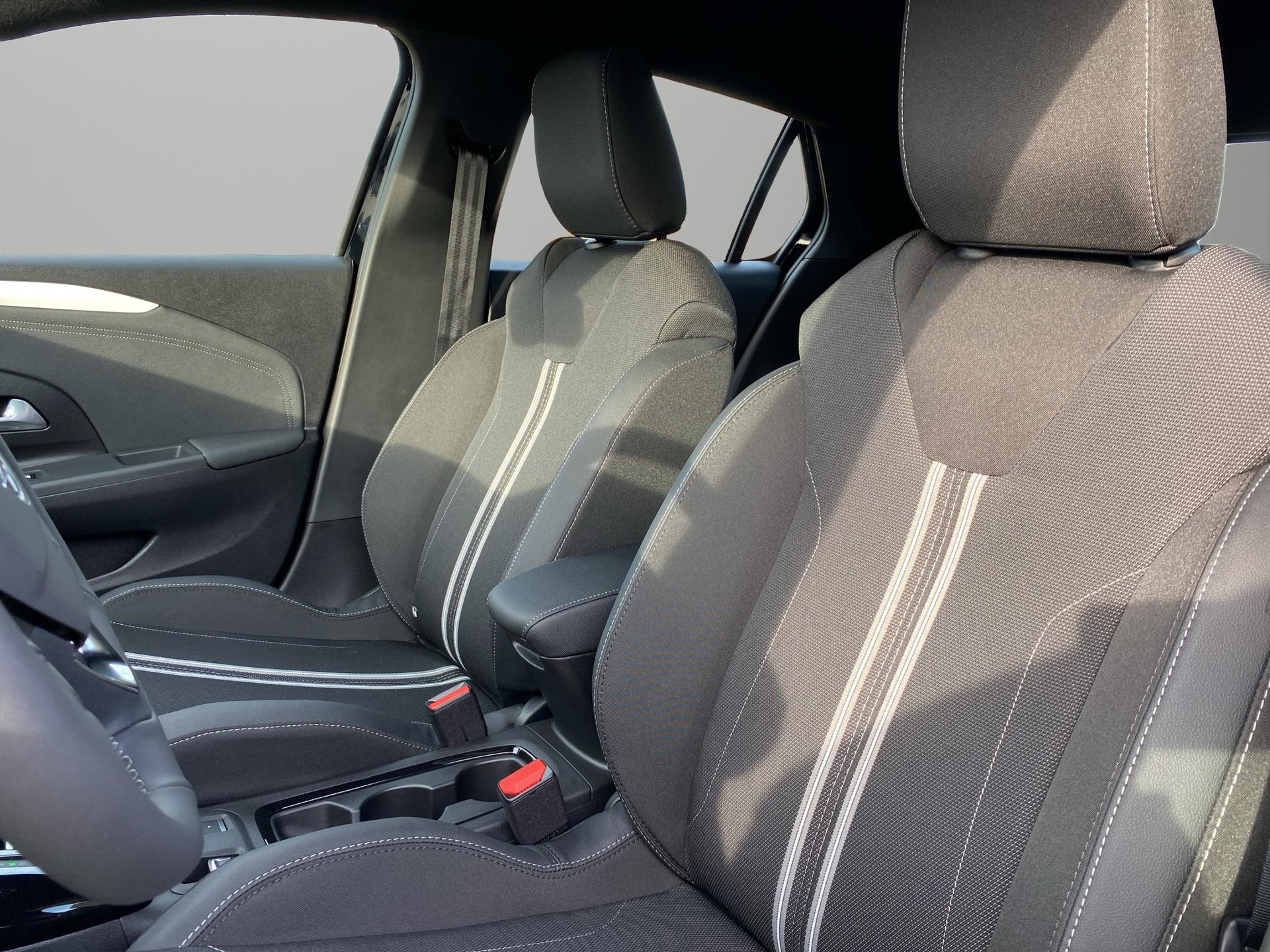 OPEL Corsa 1.2 T Hybrid Viva-image-3