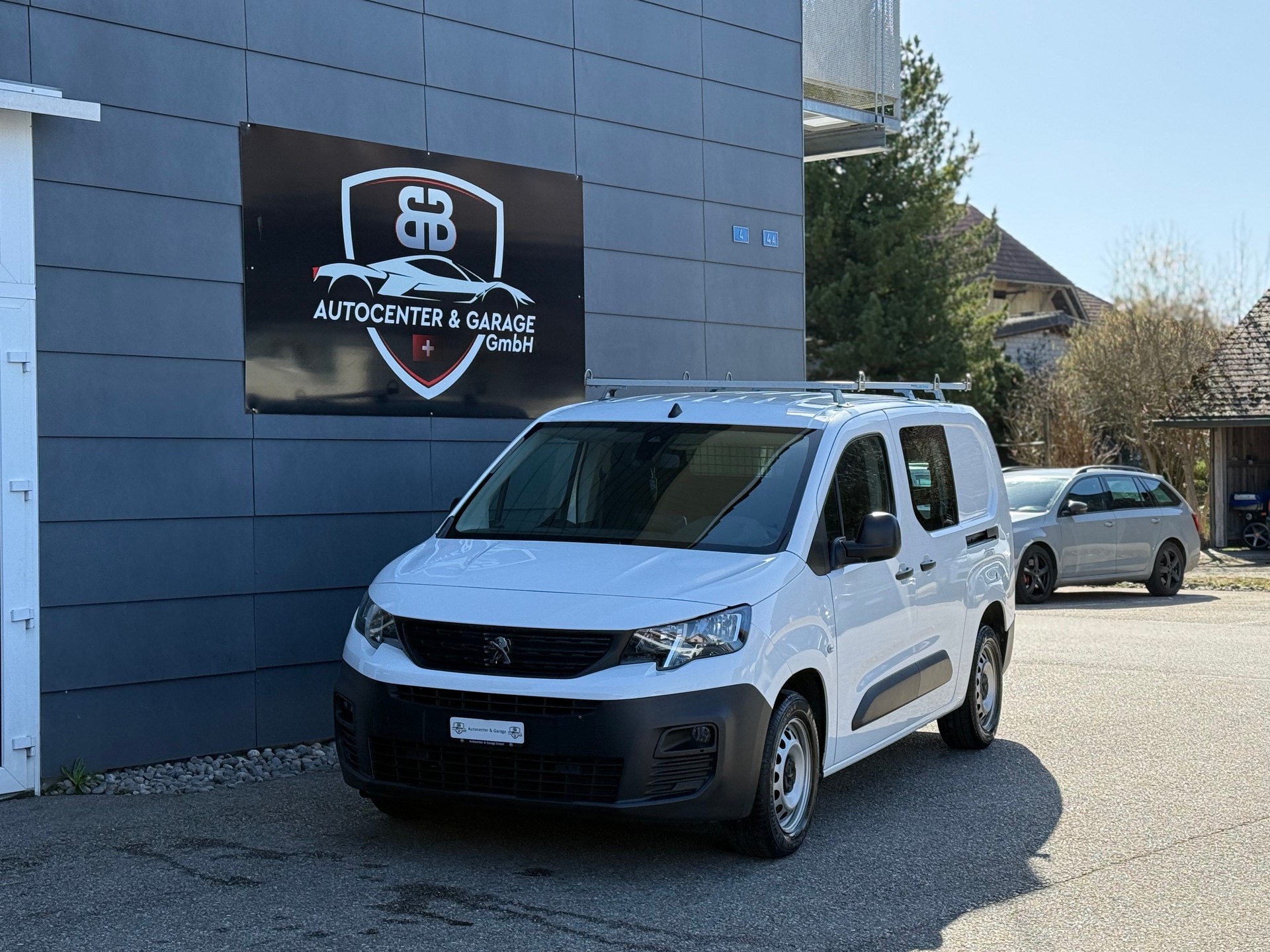 PEUGEOT Partner 1.5 Blue HDi s/s Asphalt Long 1000kg-image-0