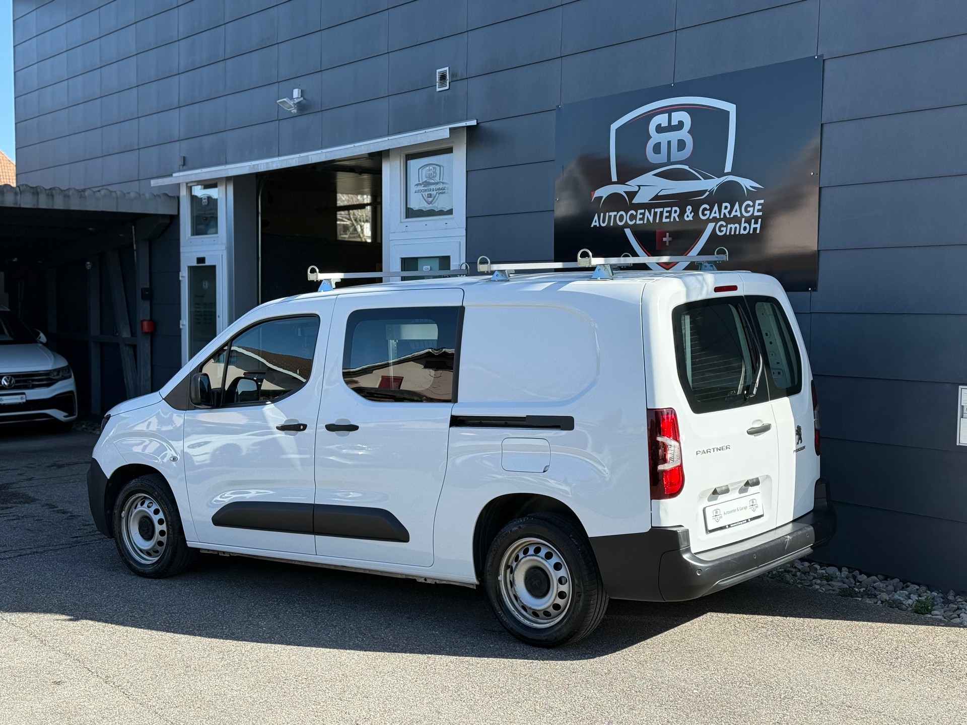PEUGEOT Partner 1.5 Blue HDi s/s Asphalt Long 1000kg-image-4