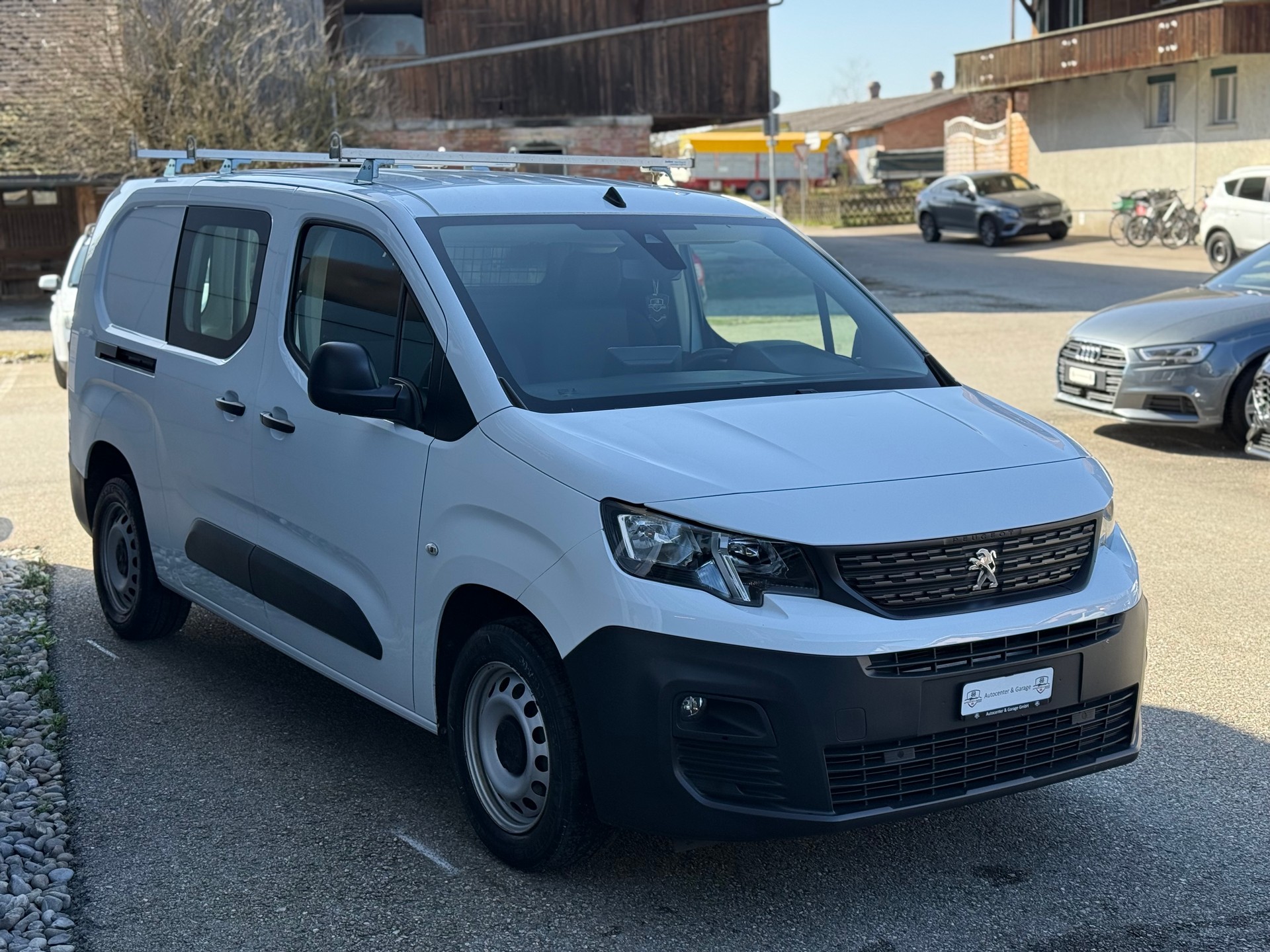 PEUGEOT Partner 1.5 Blue HDi s/s Asphalt Long 1000kg-image-8