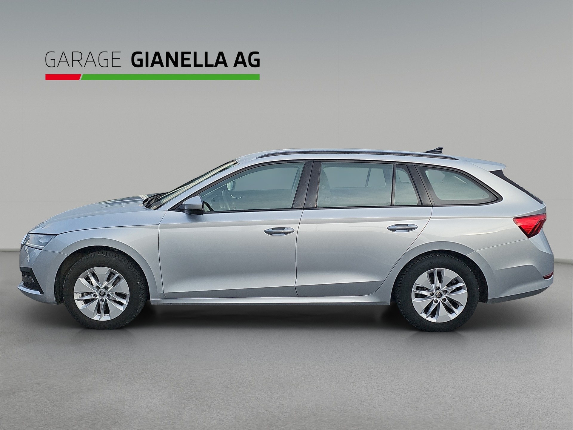 SKODA Octavia Combi 2.0 TDI DSG Ambition 4x4-image-1