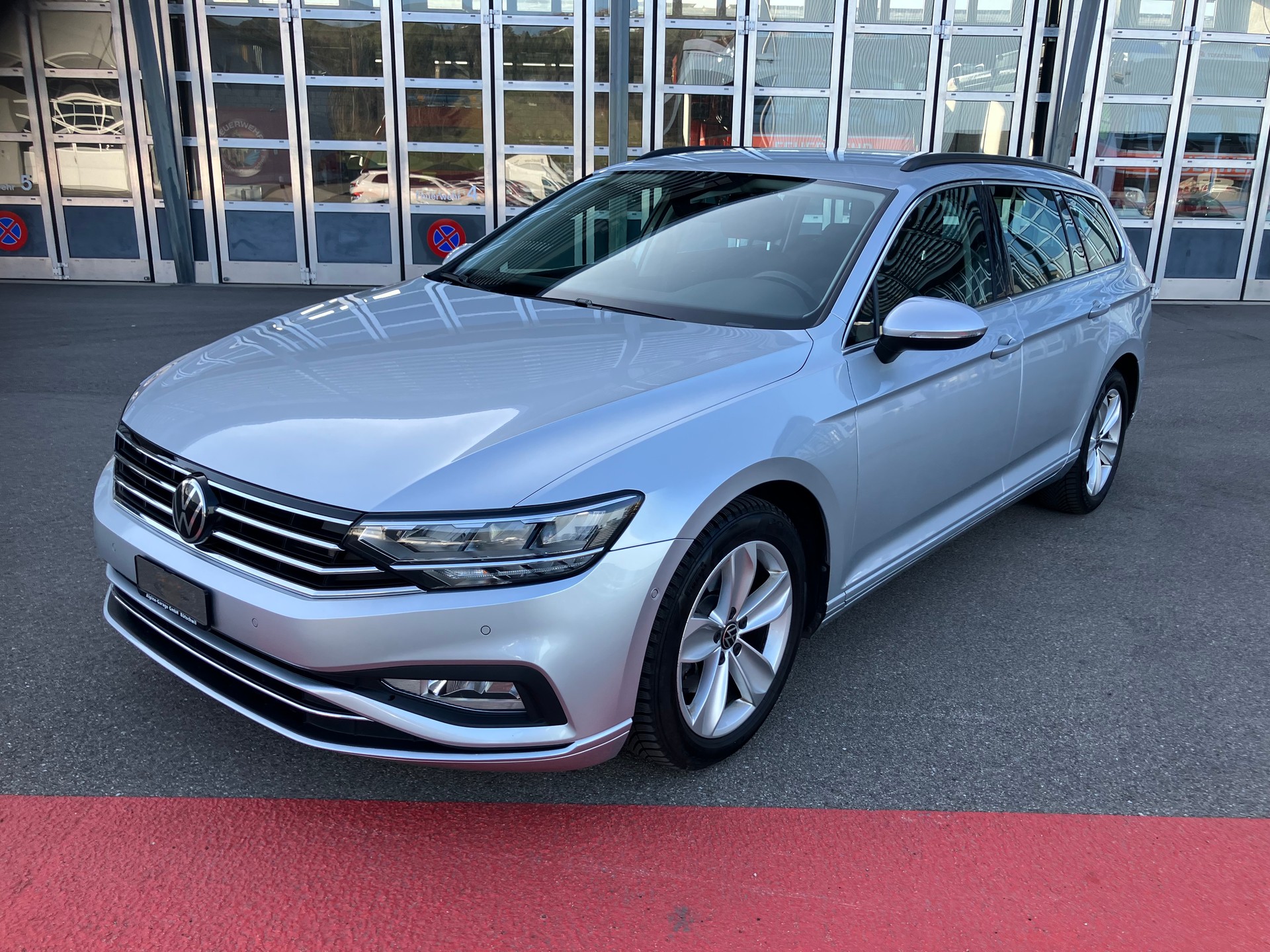VW Passat 2.0 TDI BMT Elegance 4Motion DSG-image-0