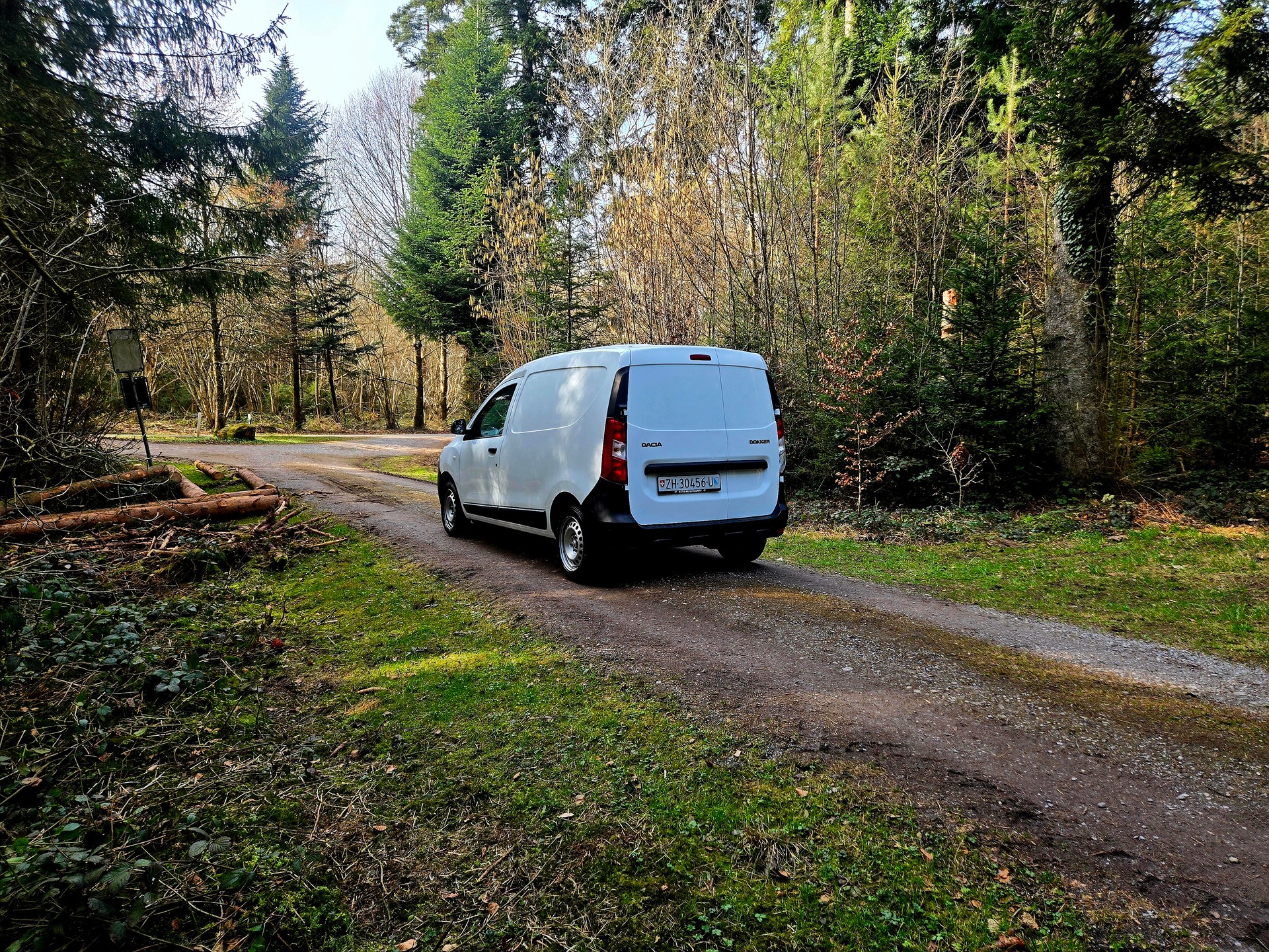DACIA Dokker Van SCe 100 S&S-image-14
