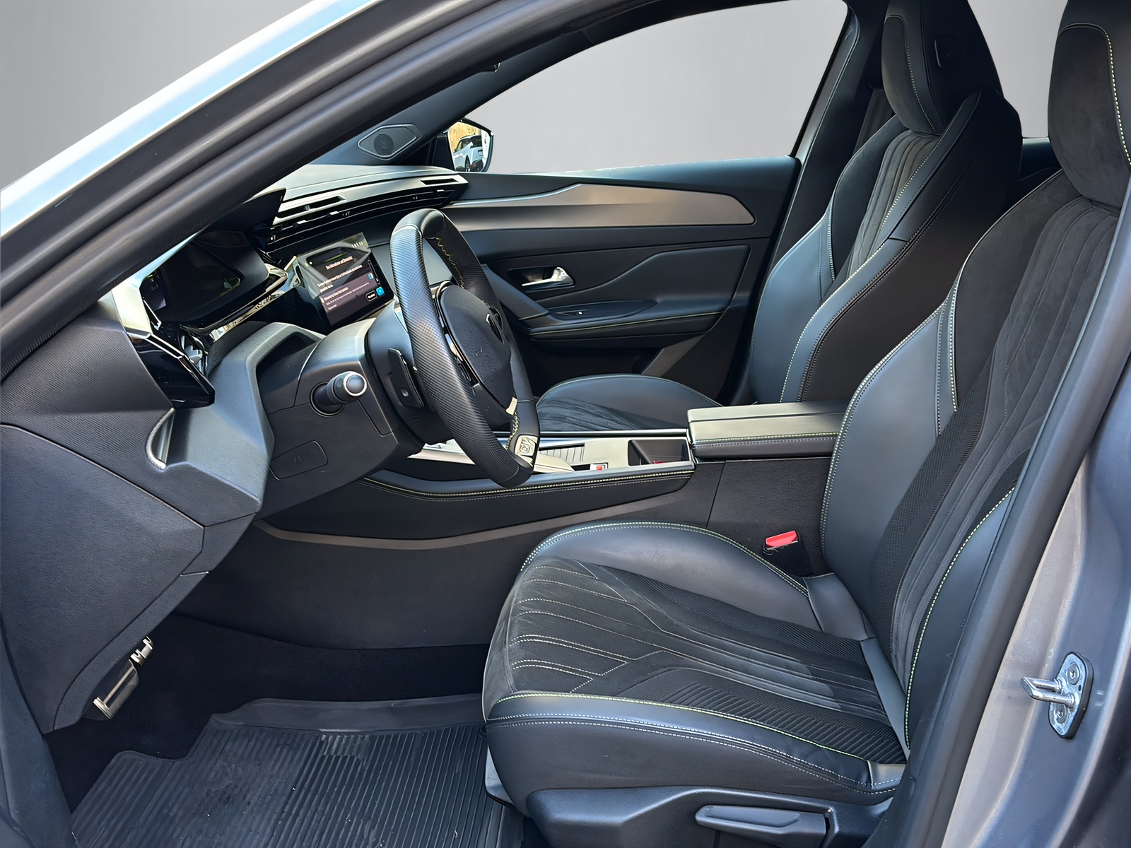PEUGEOT 308 1.2 PureTech GT-image-10