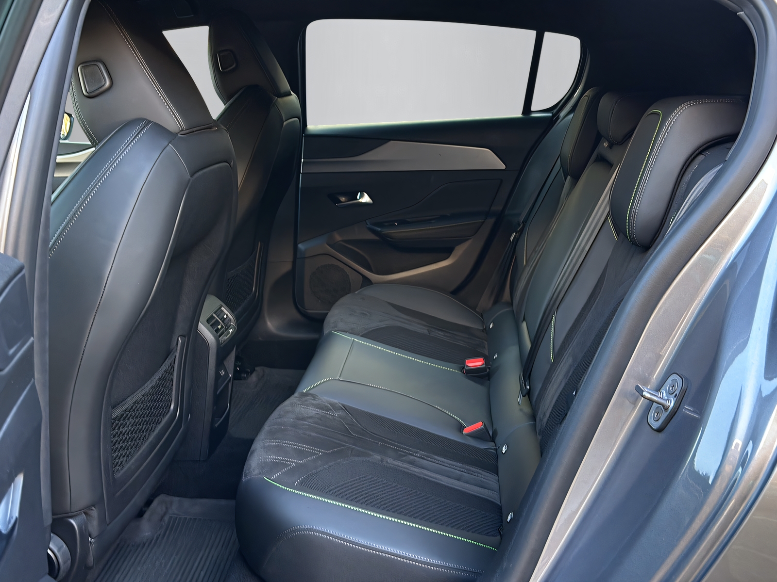 PEUGEOT 308 1.2 PureTech GT-image-11