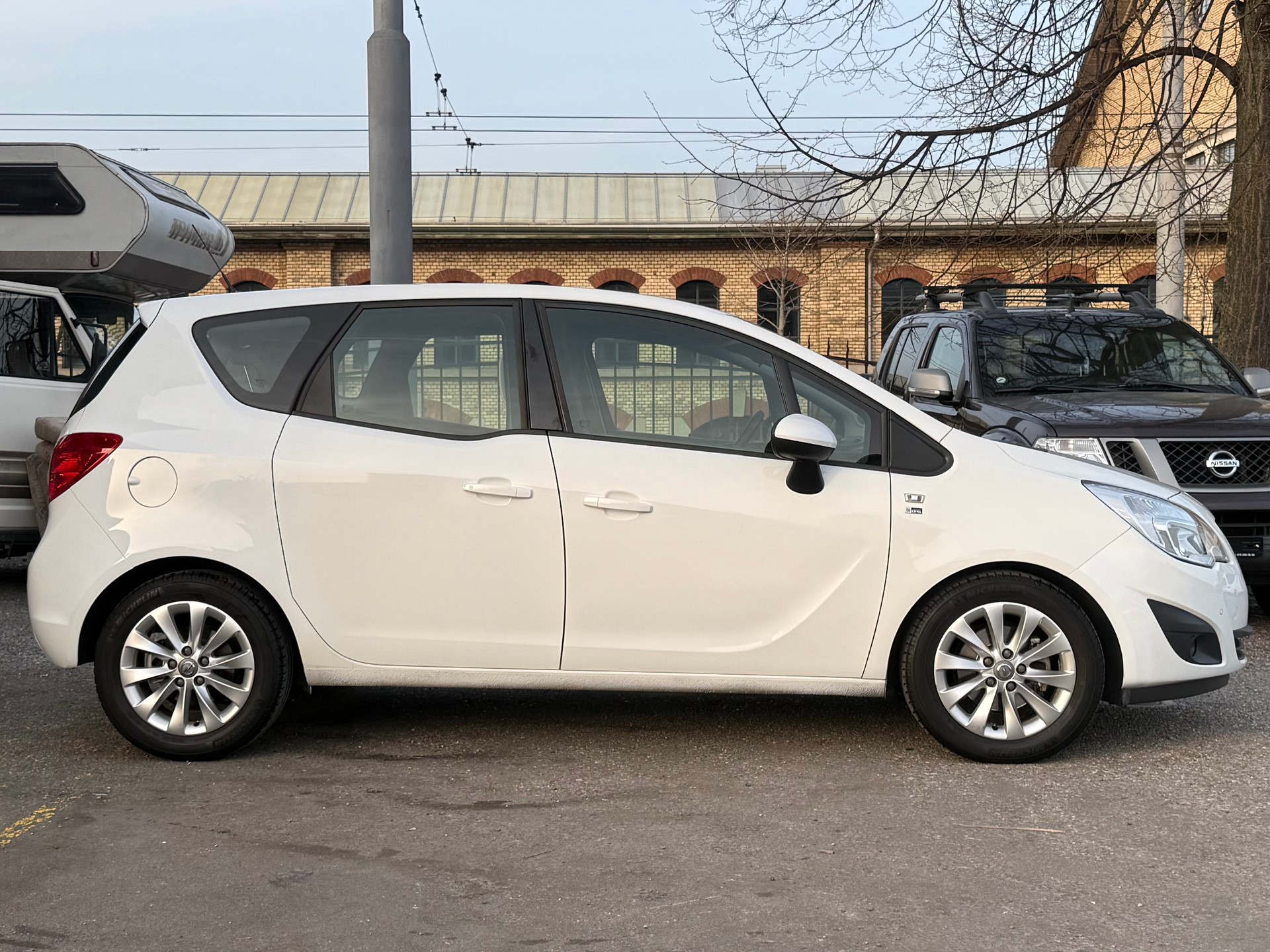 OPEL Meriva 1.4 Turbo Active Edition Automatic-image-3