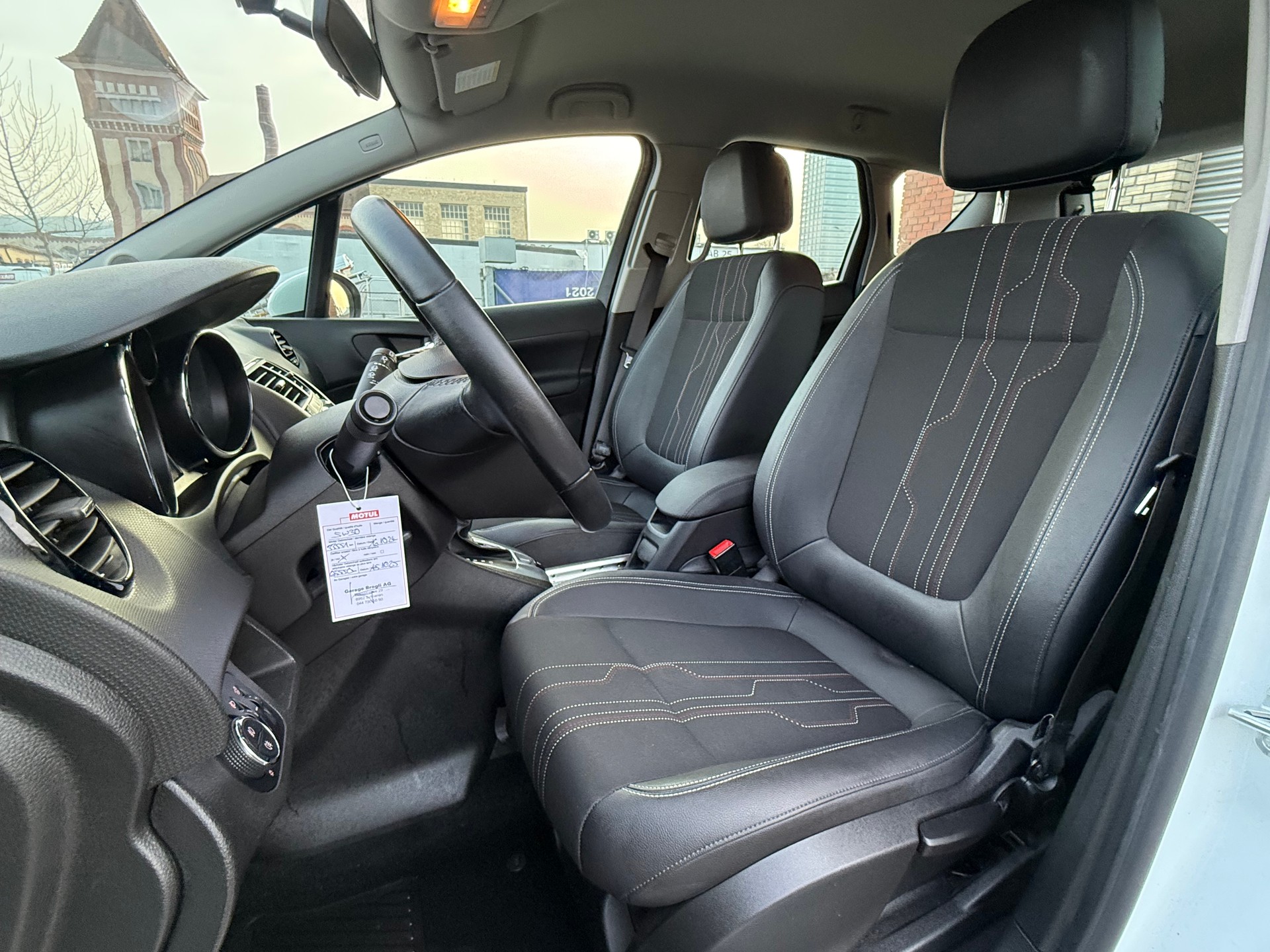 OPEL Meriva 1.4 Turbo Active Edition Automatic-image-9