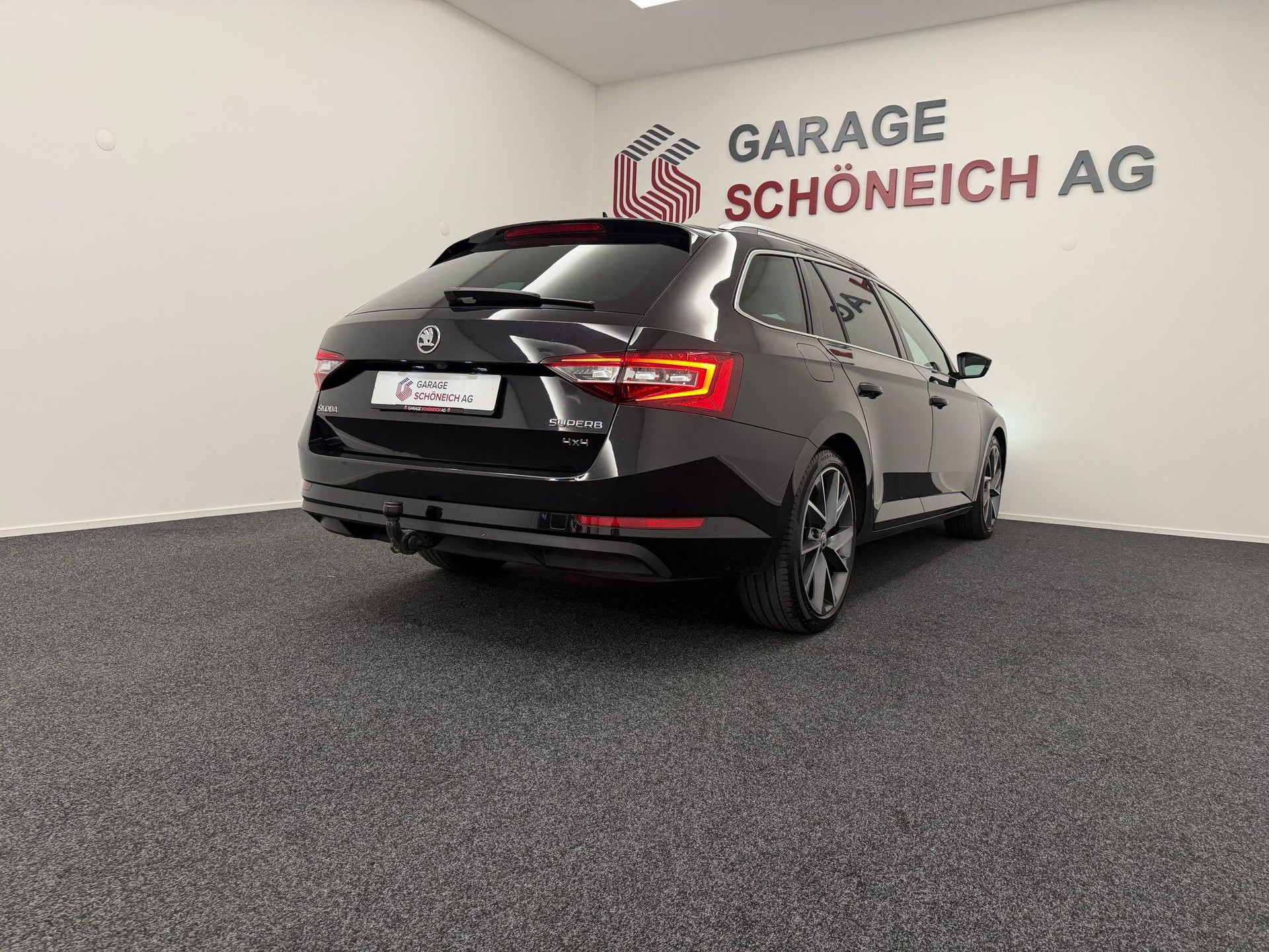 SKODA Superb Combi 2.0 TDI 190 Style 4x4 DSG-image-4
