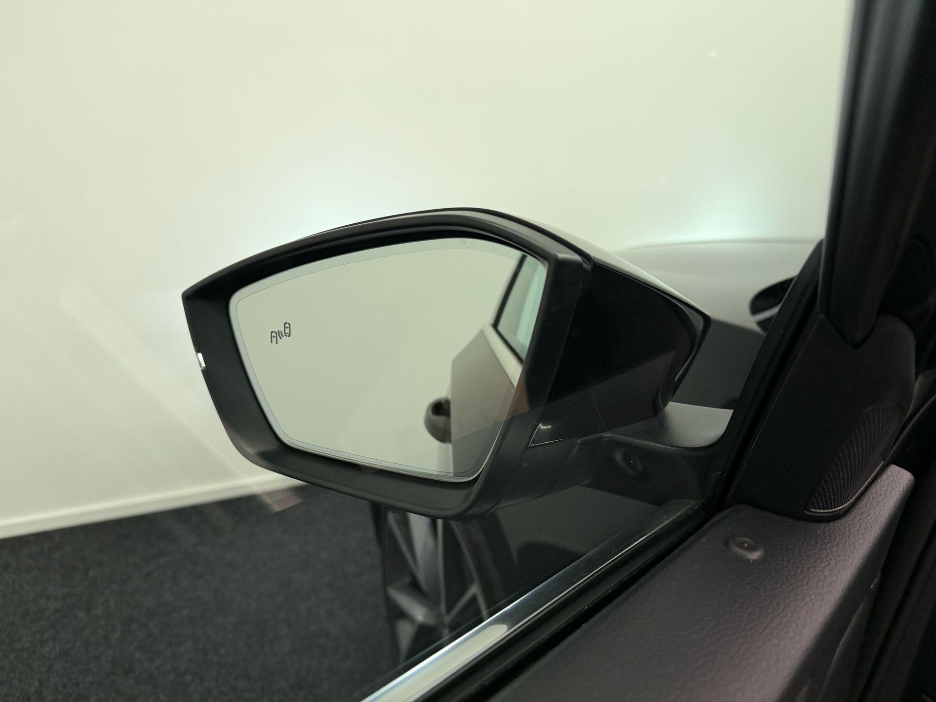 SKODA Superb Combi 2.0 TDI 190 Style 4x4 DSG-image-19