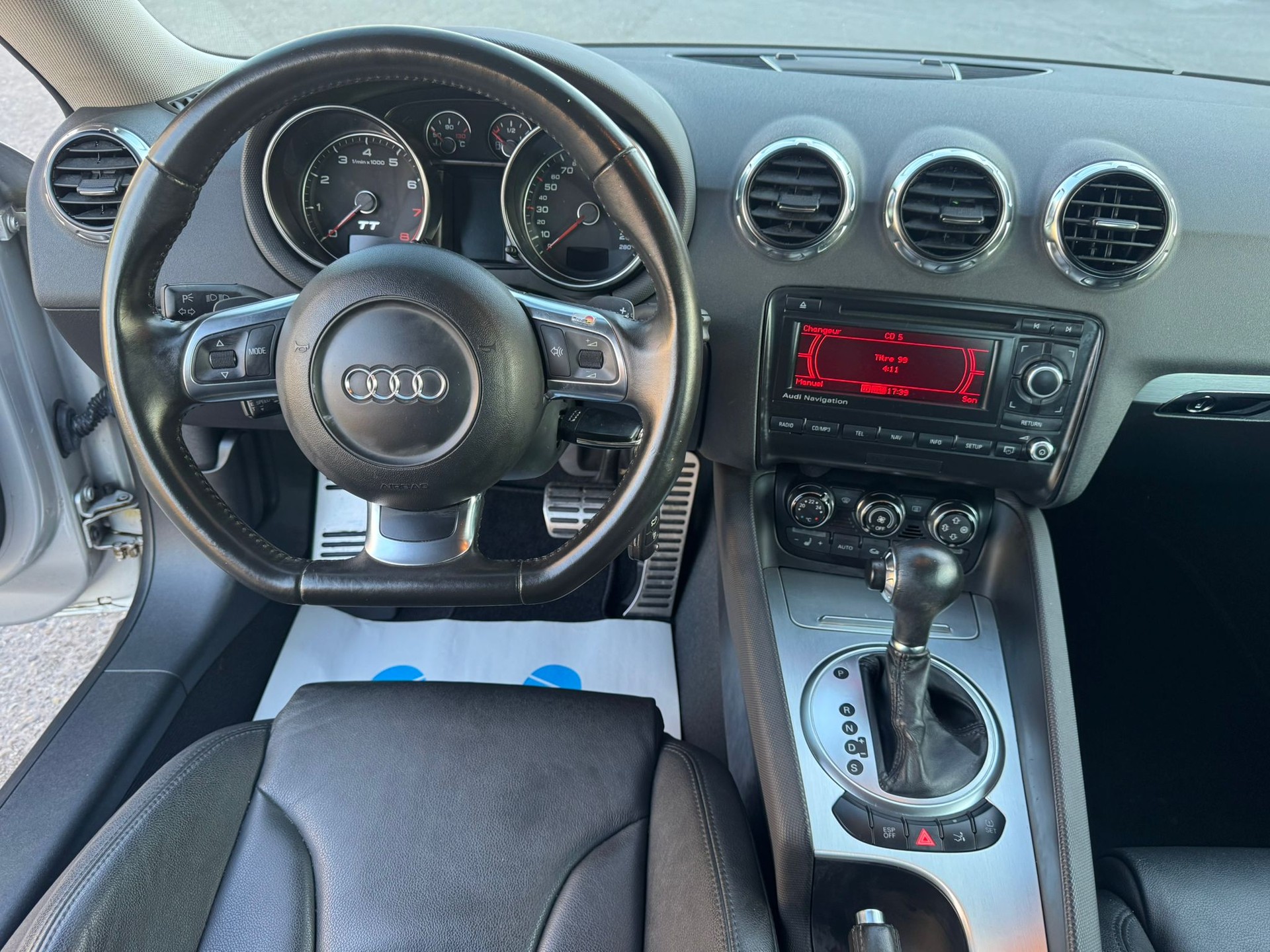 AUDI TT Coupé 2.0 TFSI-image-18