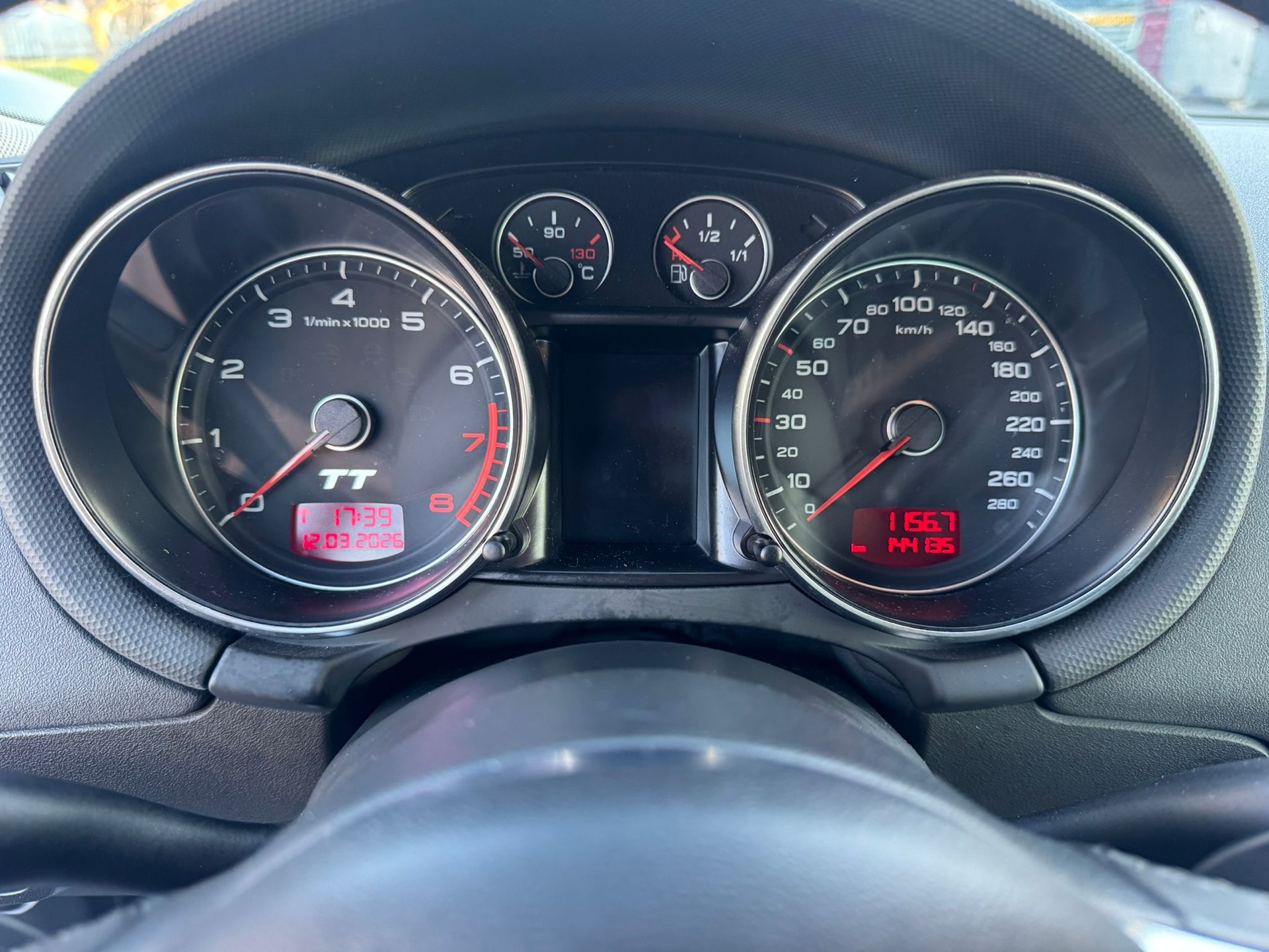 AUDI TT Coupé 2.0 TFSI-image-21