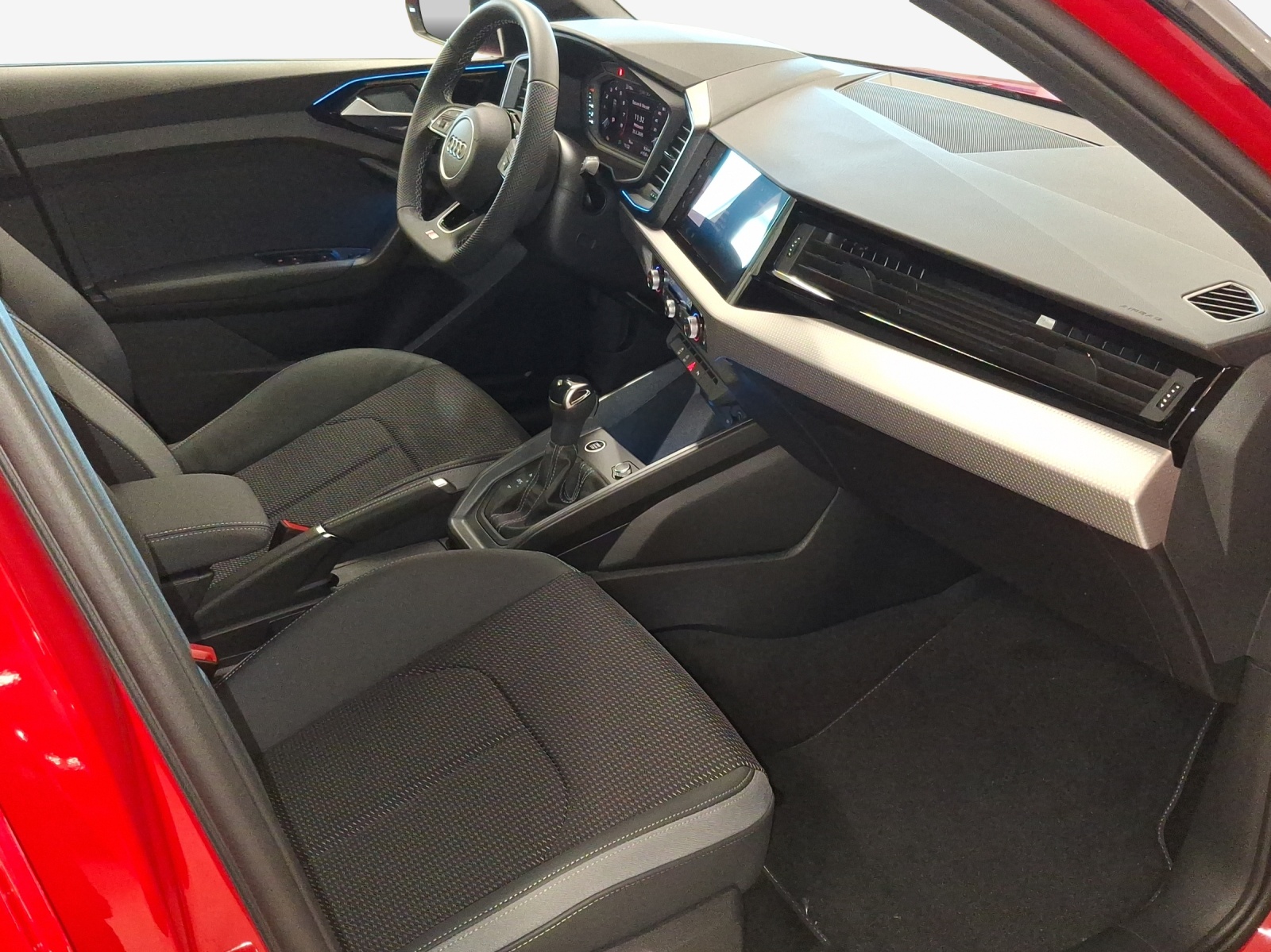 AUDI A1 Sportback 30 TFSI S Line Attraction S-tronic-image-15