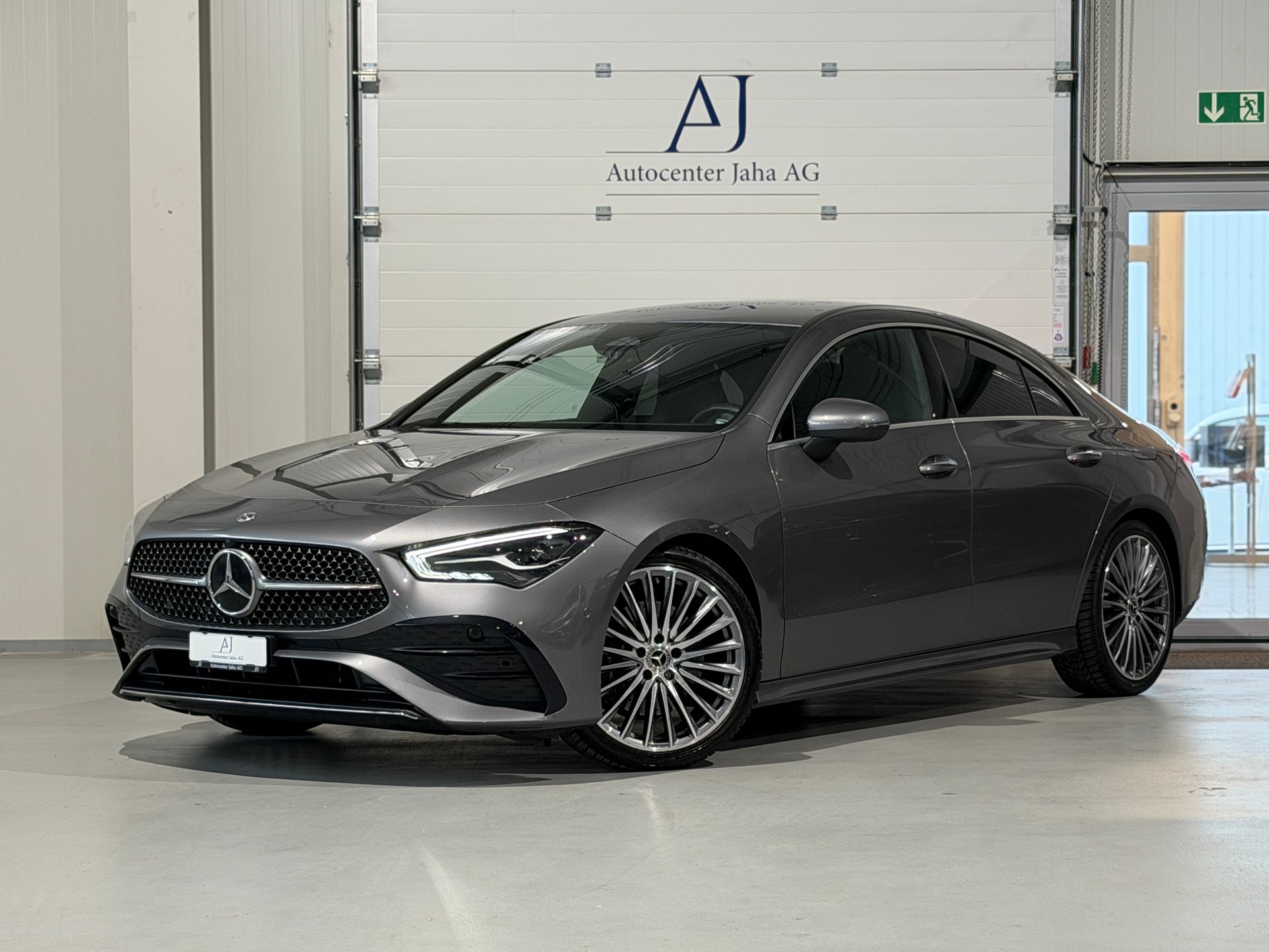 MERCEDES-BENZ CLA 200 7G-DCT AMG Line Facelift-image-0