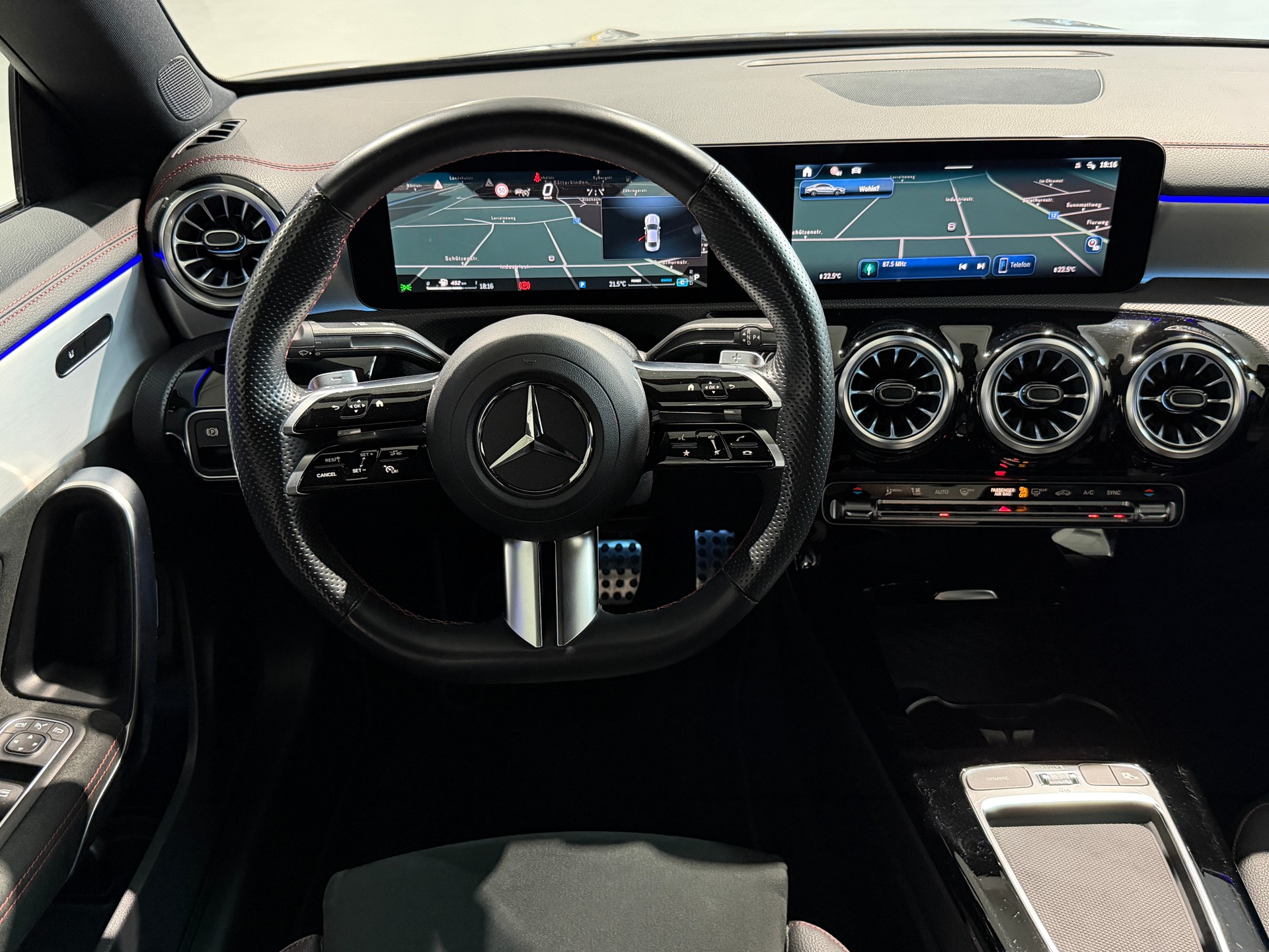 MERCEDES-BENZ CLA 200 7G-DCT AMG Line Facelift-image-9