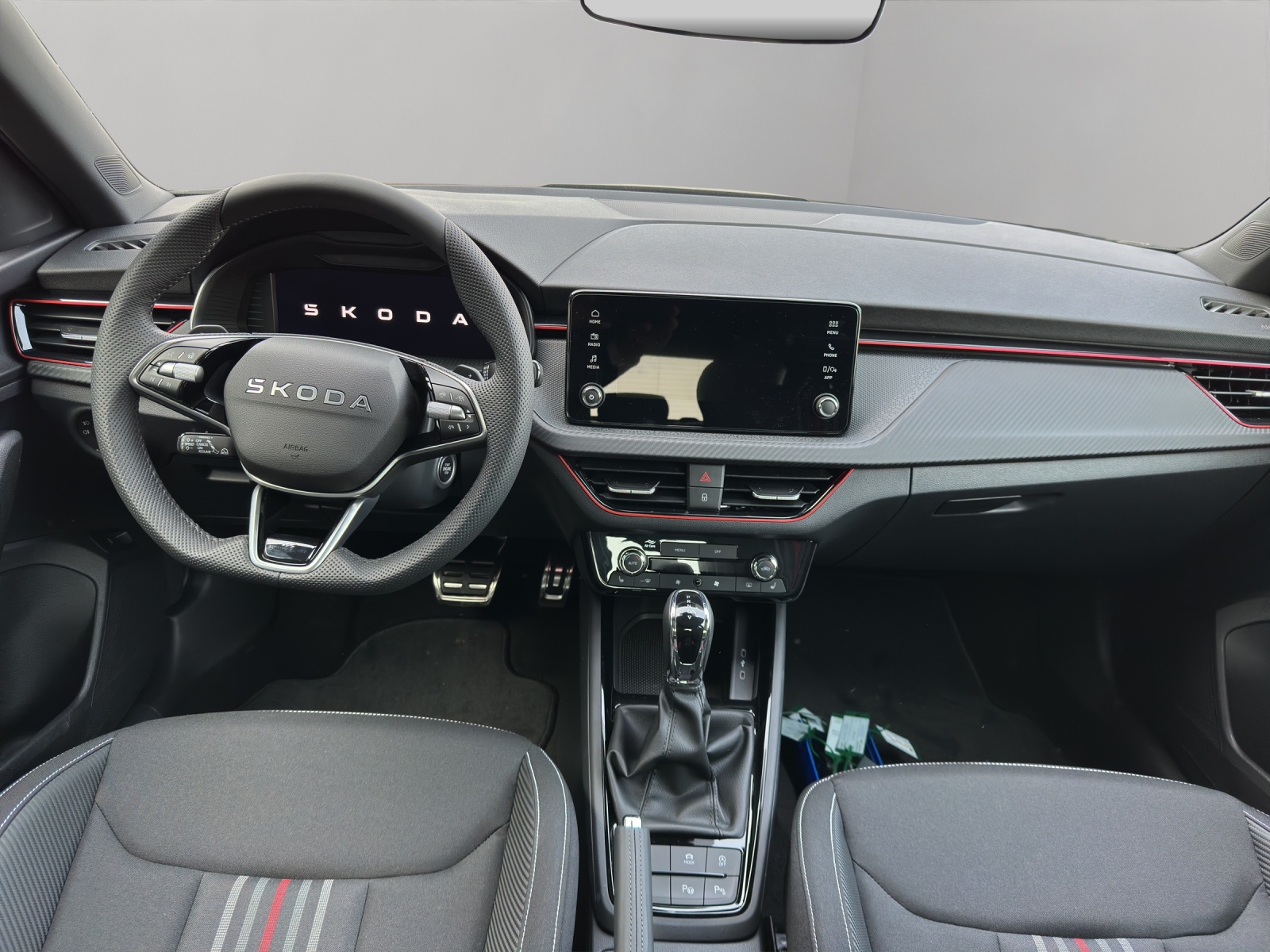 SKODA Kamiq 1.0 TSI Monte Carlo DSG-image-9