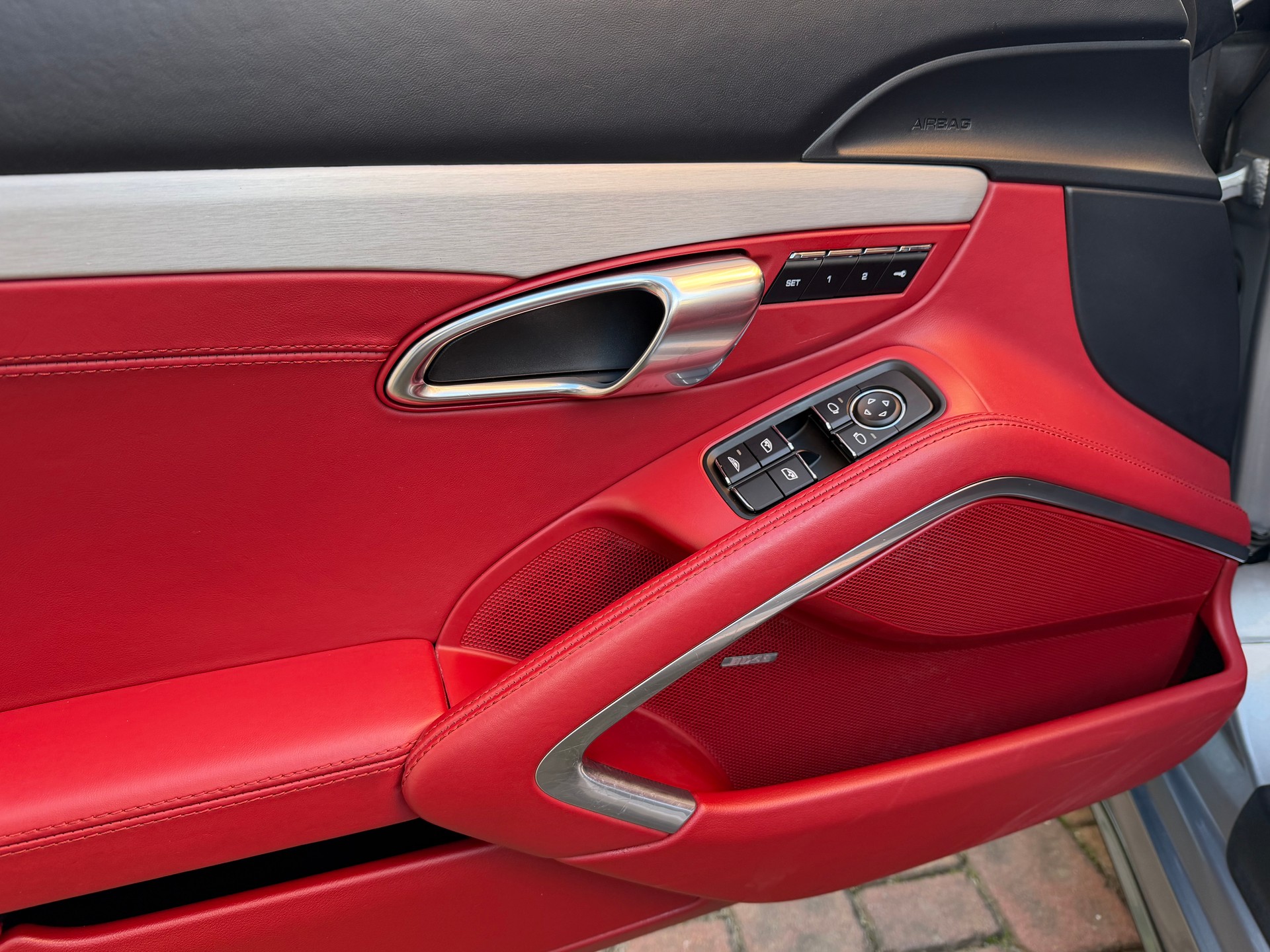 PORSCHE 911 Turbo S Cabrio PDK-image-14
